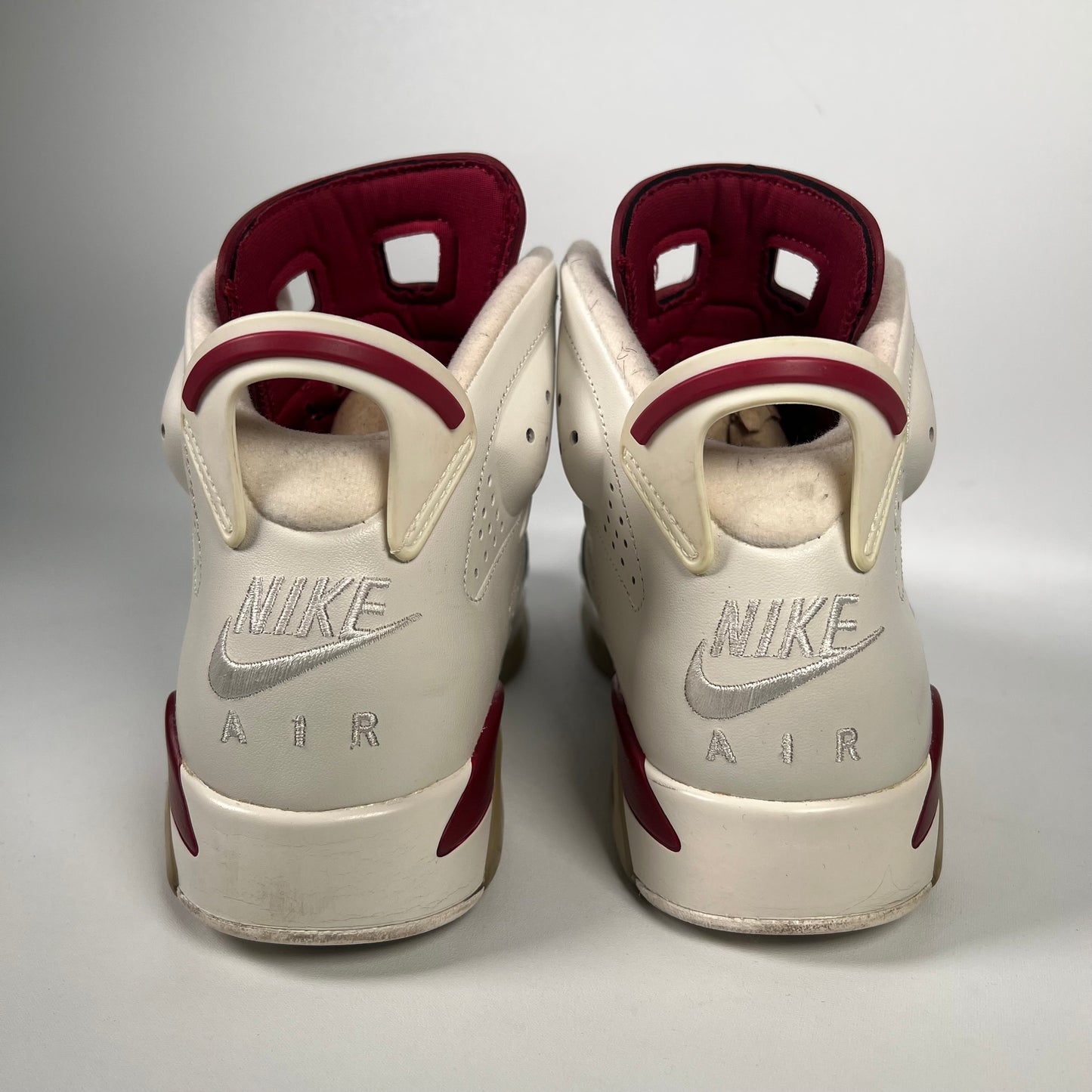 Jordan 6 Maroon (2015) Size 9 USED s18094
