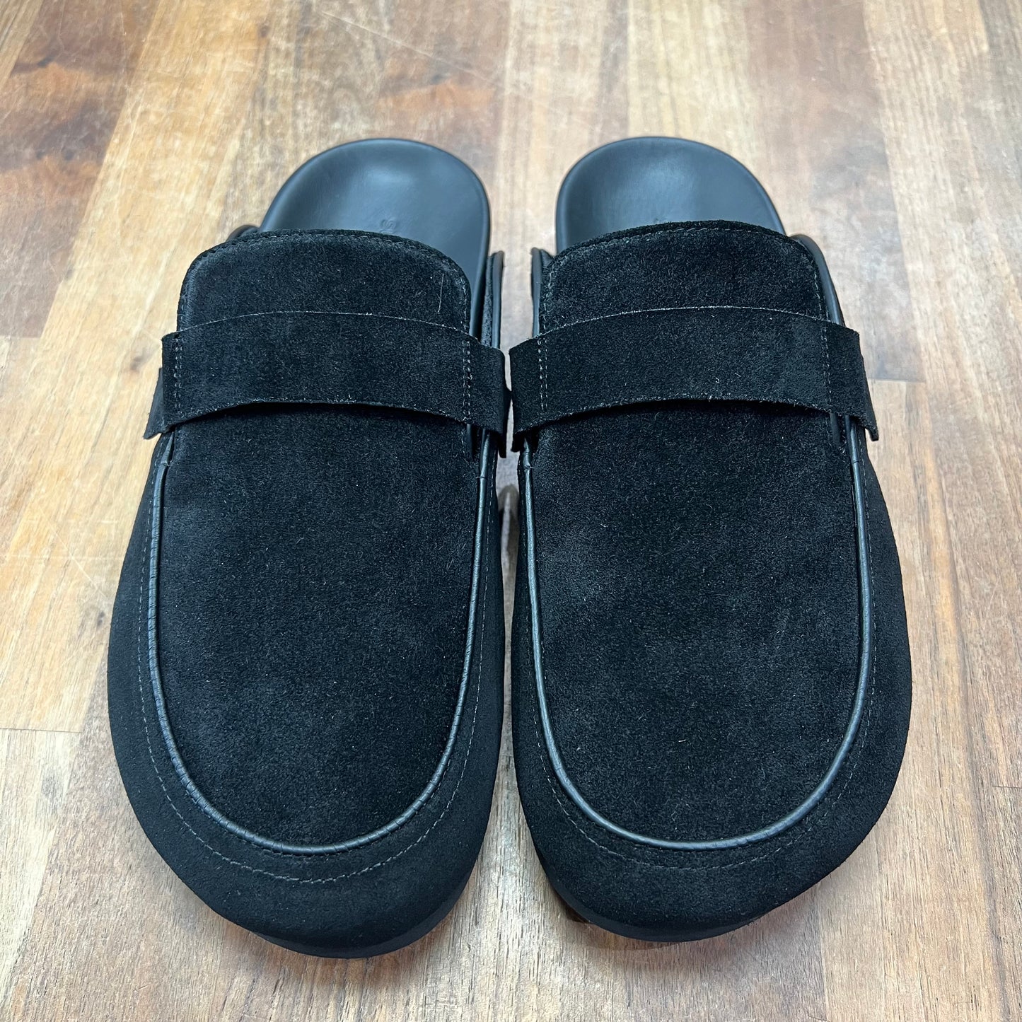 Shoe Sugon Black Mule Slippers Size 10 NEW s17247