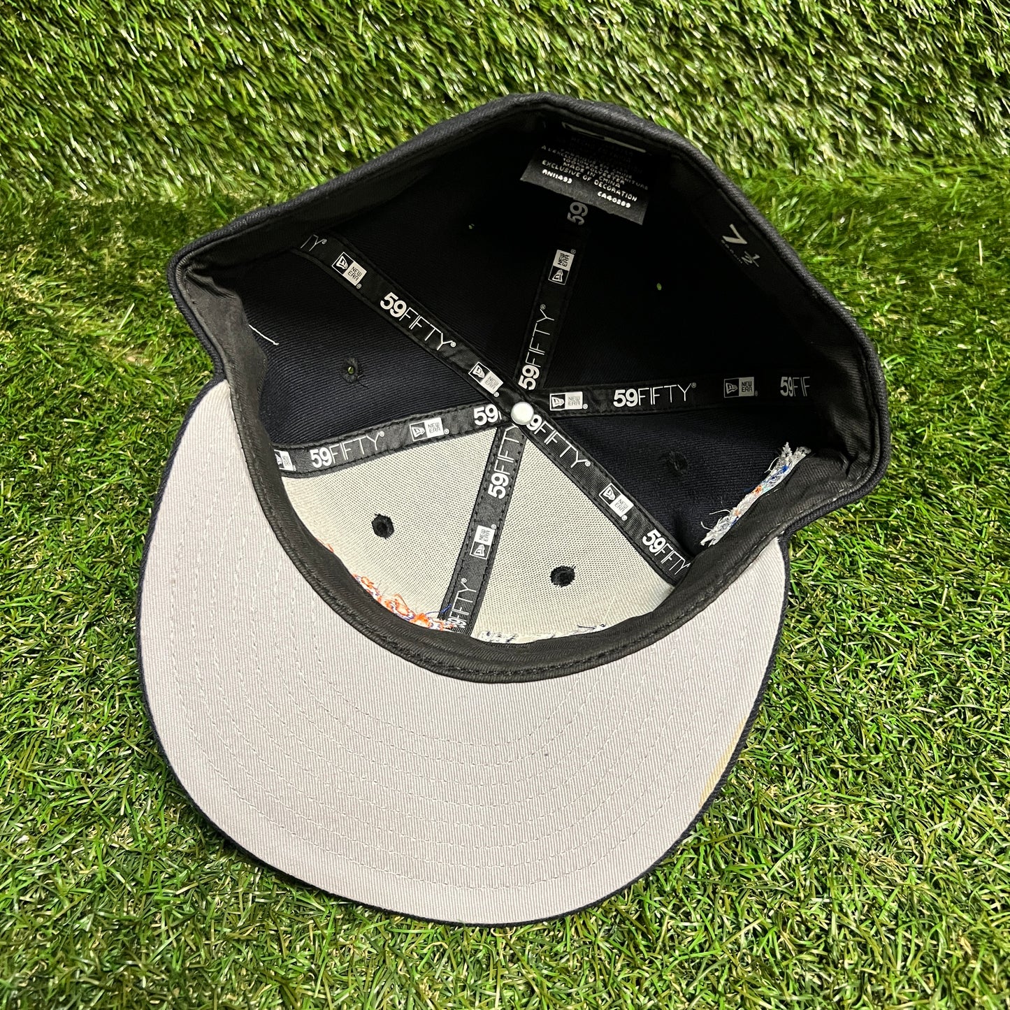 New Era Yankees Mets Unity Black Hat Size 7 1/2 USED v16016