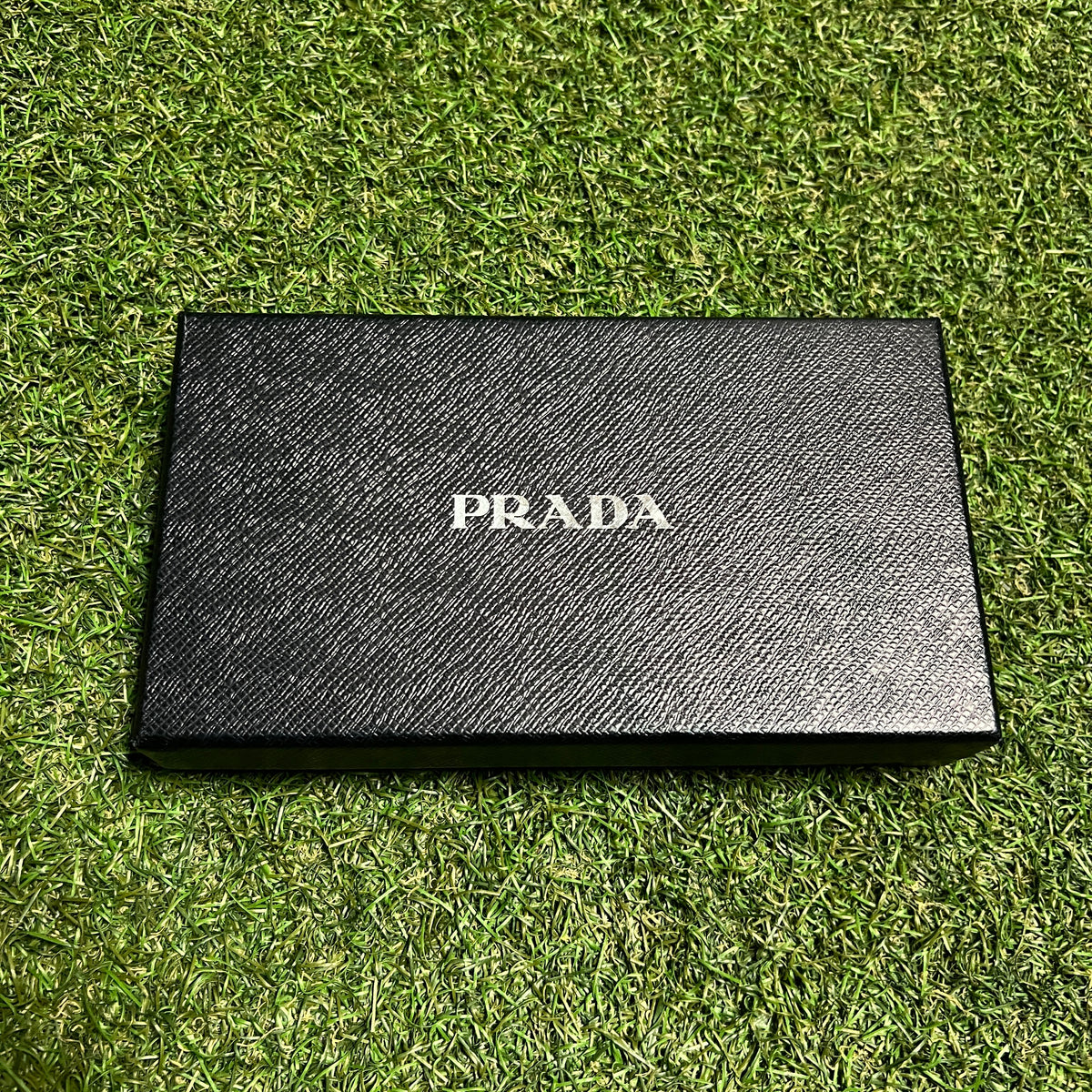 1990s Prada Saffiano Leather Long Pink Wallet USED x14077
