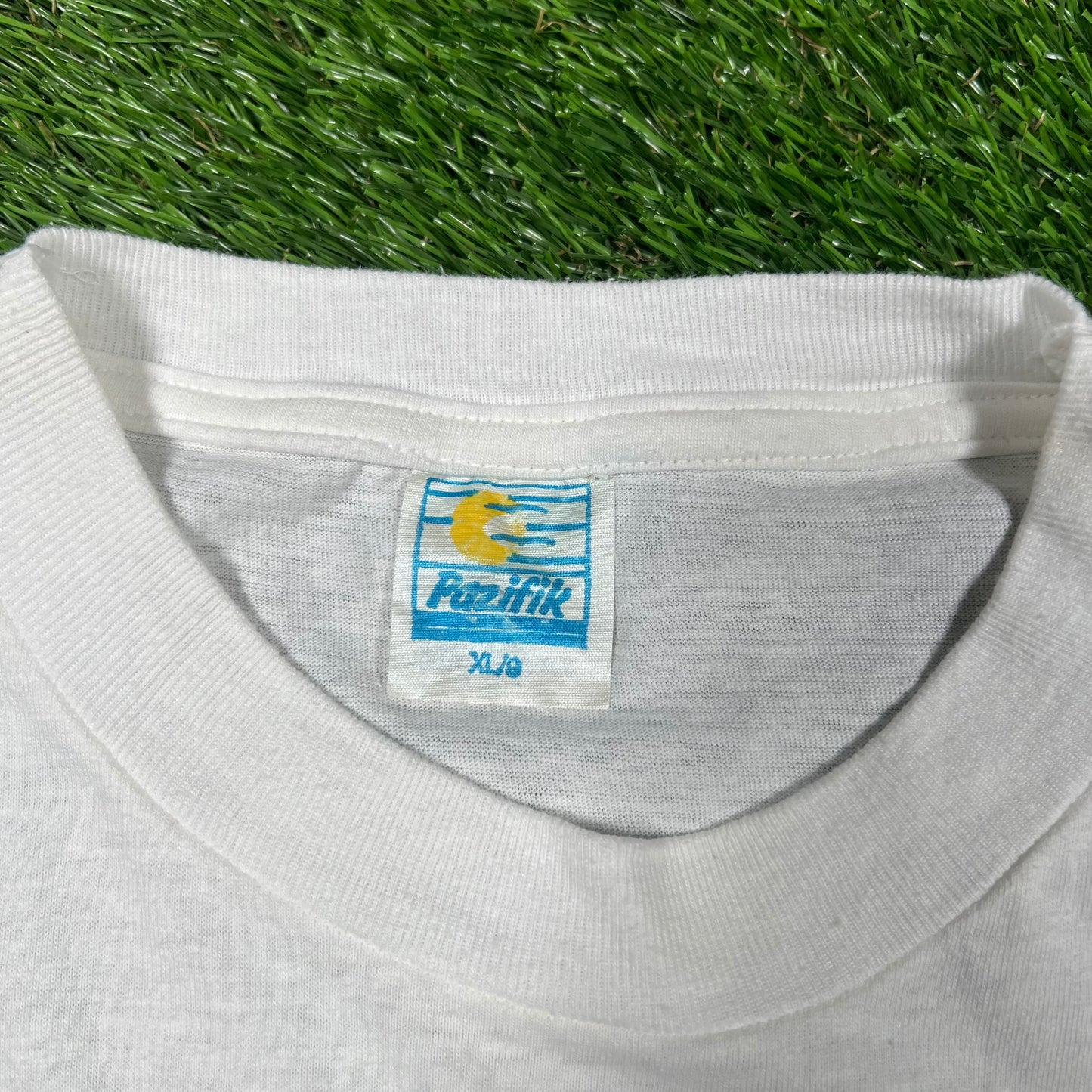 1989 "Fall of the Wall" White Berlin Wall Tee Size XL USED v16816