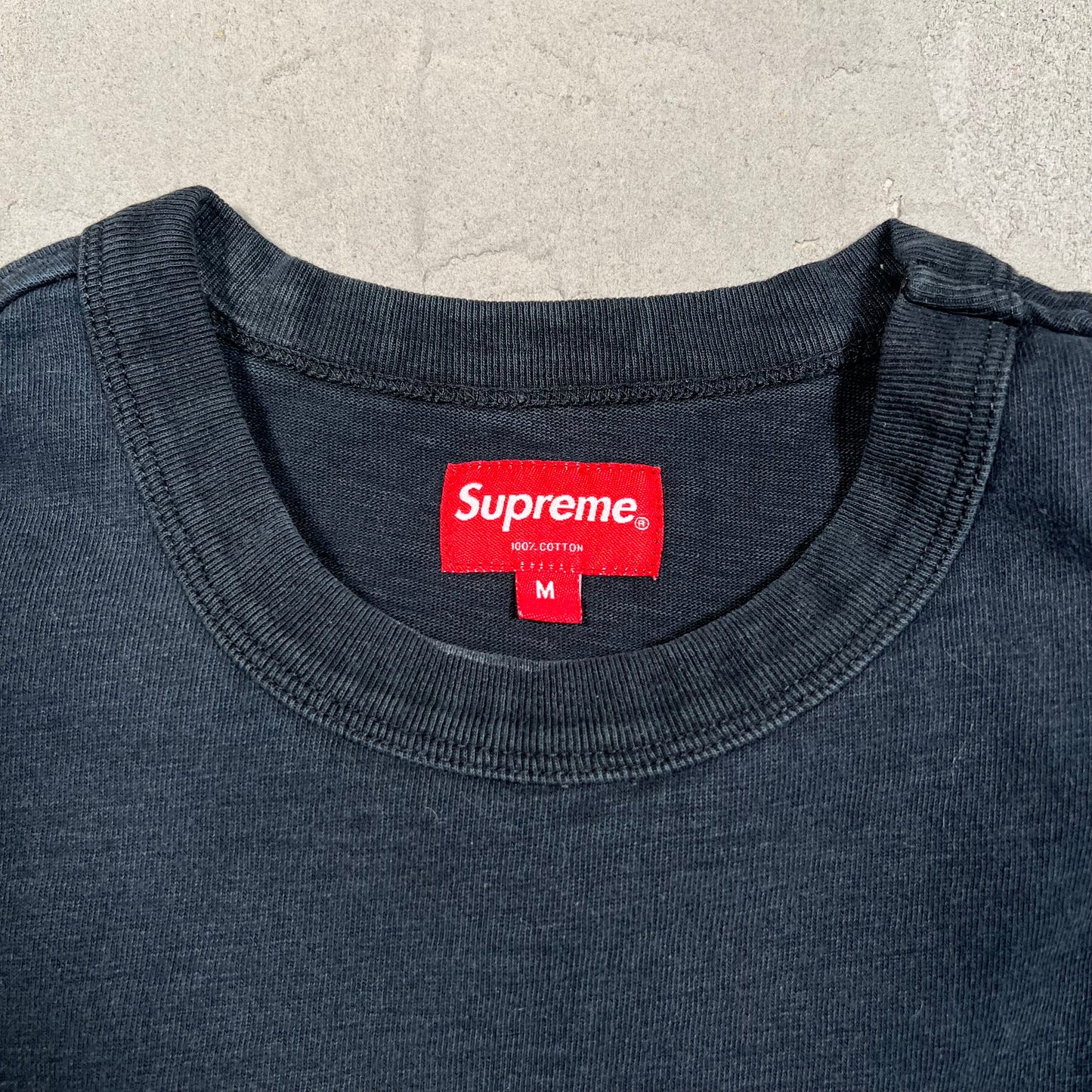 Supreme Stack Logo Black Tee (2019) Size Medium USED x17517