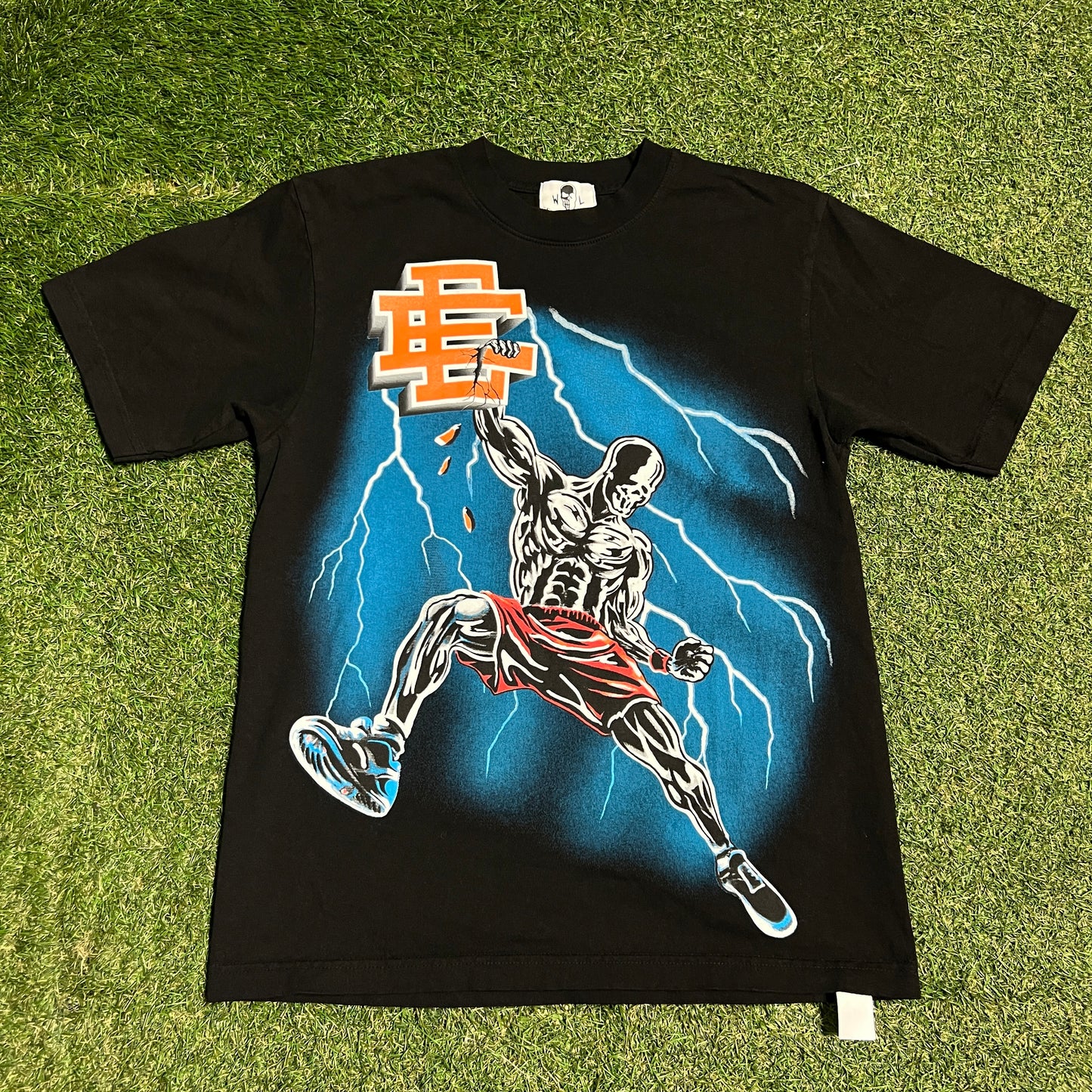 Warren Lotas x Eric Emanuel Black Lightning Tee Size Small USED x14174