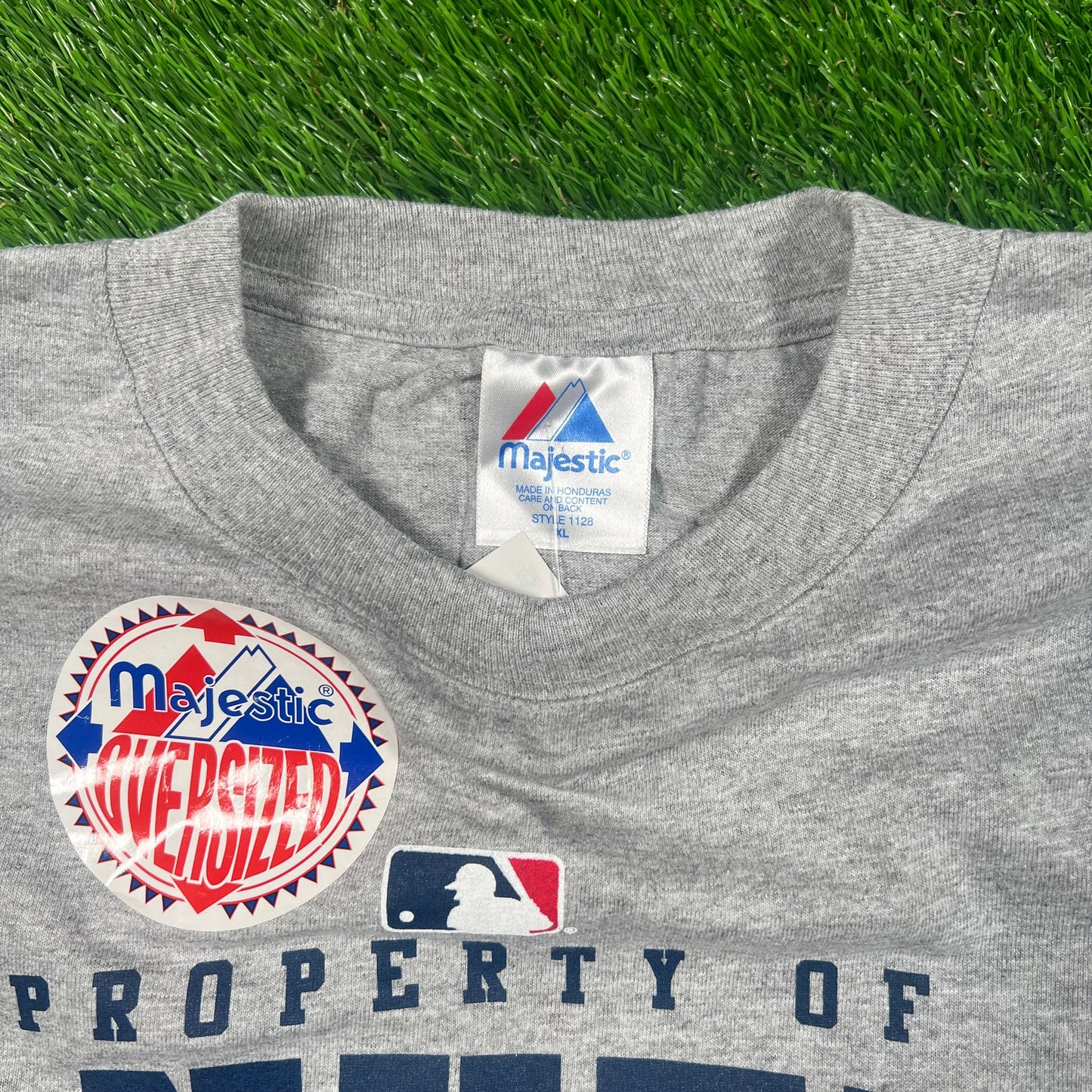 2005 Yankee Property of Grey Tee Size XL NEW v18757