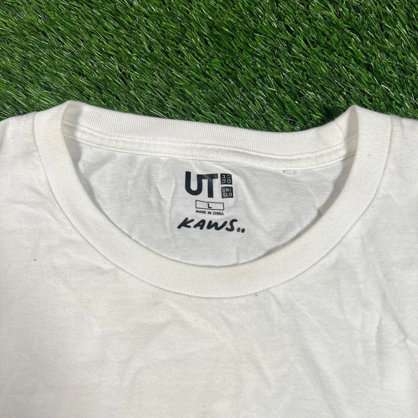 Uniqlo Kaws Flayed Companion Tee White Size Large USED v17989