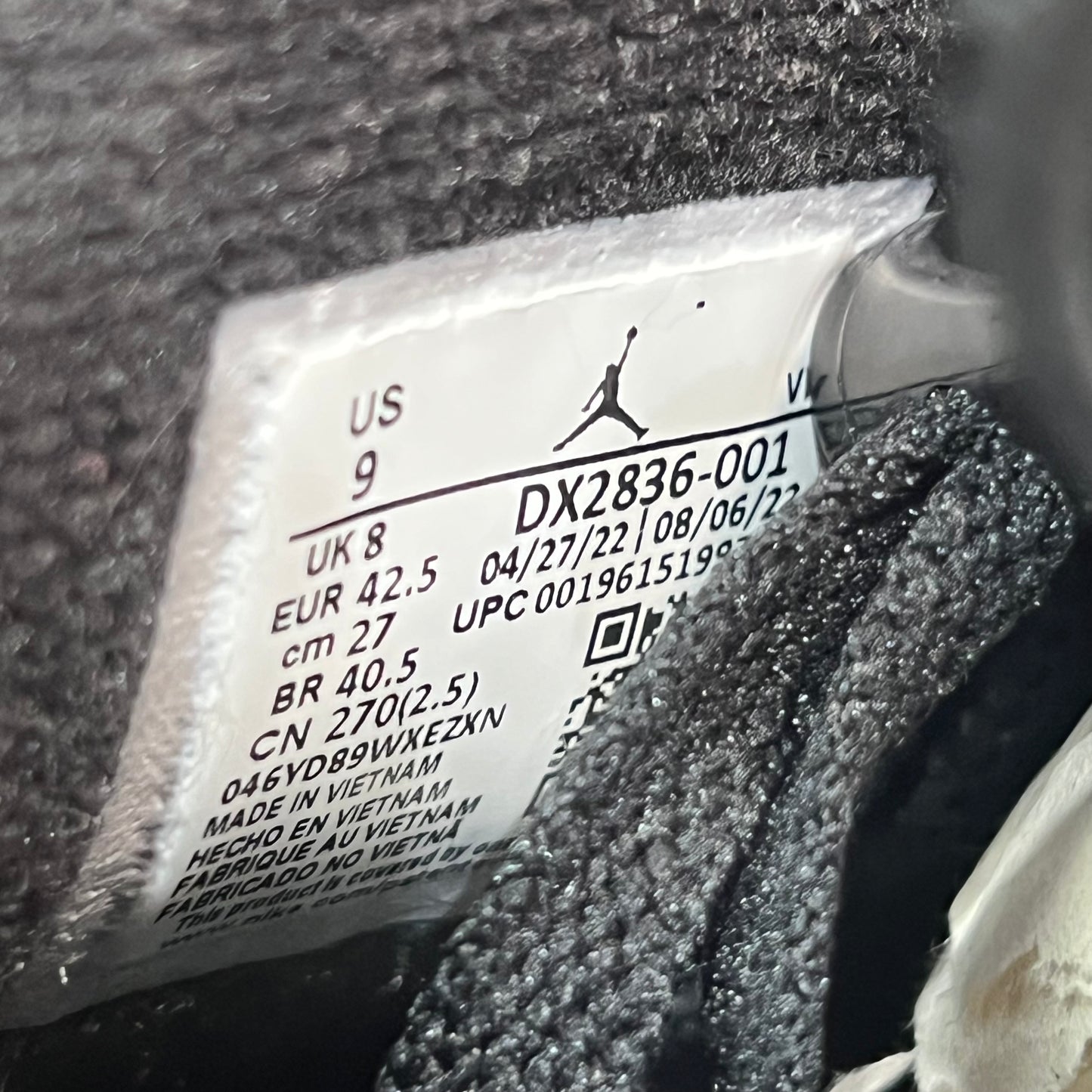 Jordan 6 Chrome (2022) Size 9 NEW s22394