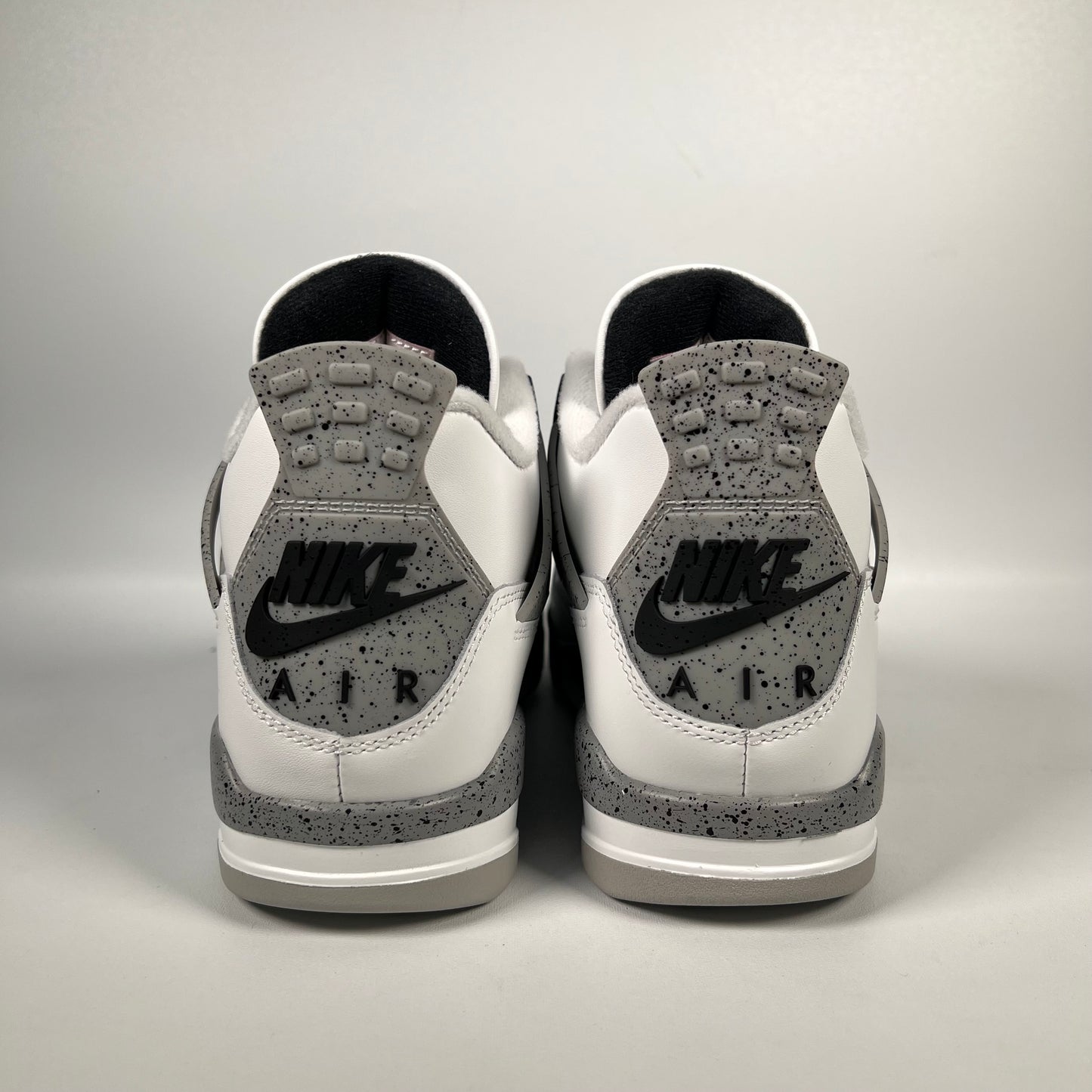Jordan 4 White Cement (2025) Size 7 NEW s18017