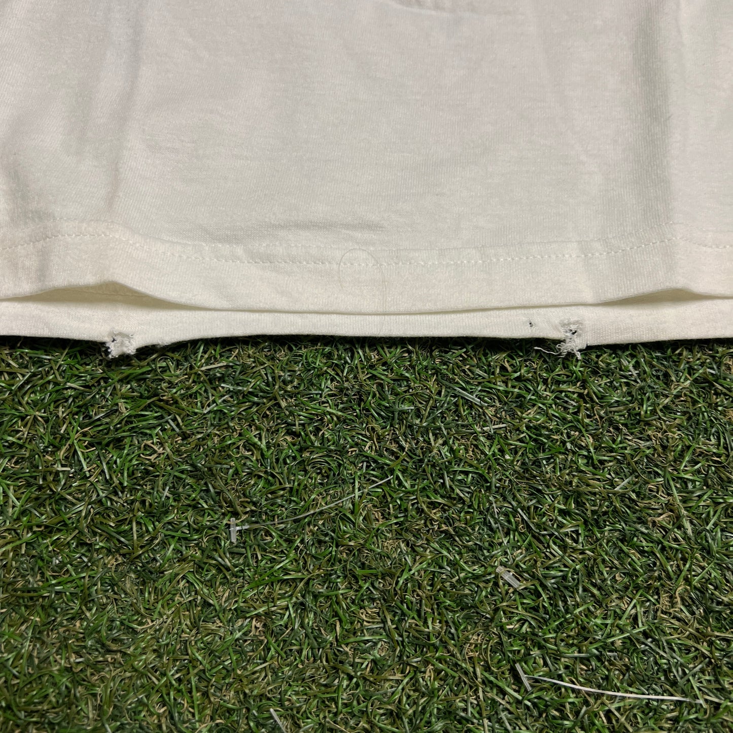 1998s Looney Tunes Plaque Busters White Tee Size Large USED v16386