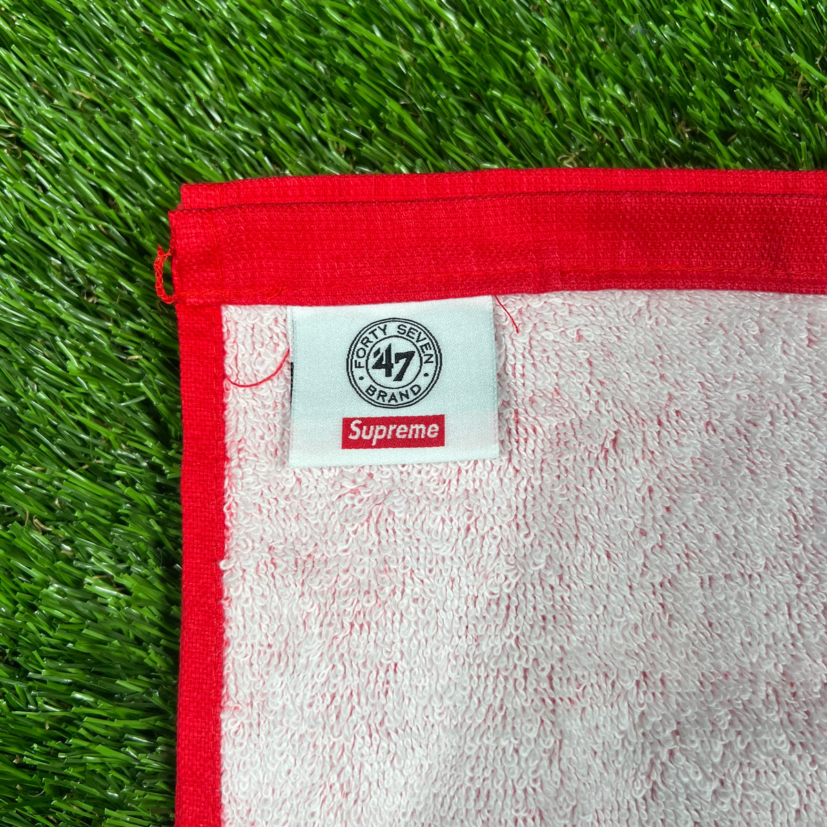 Supreme Yankee 2015 Red Towel NEW x14518
