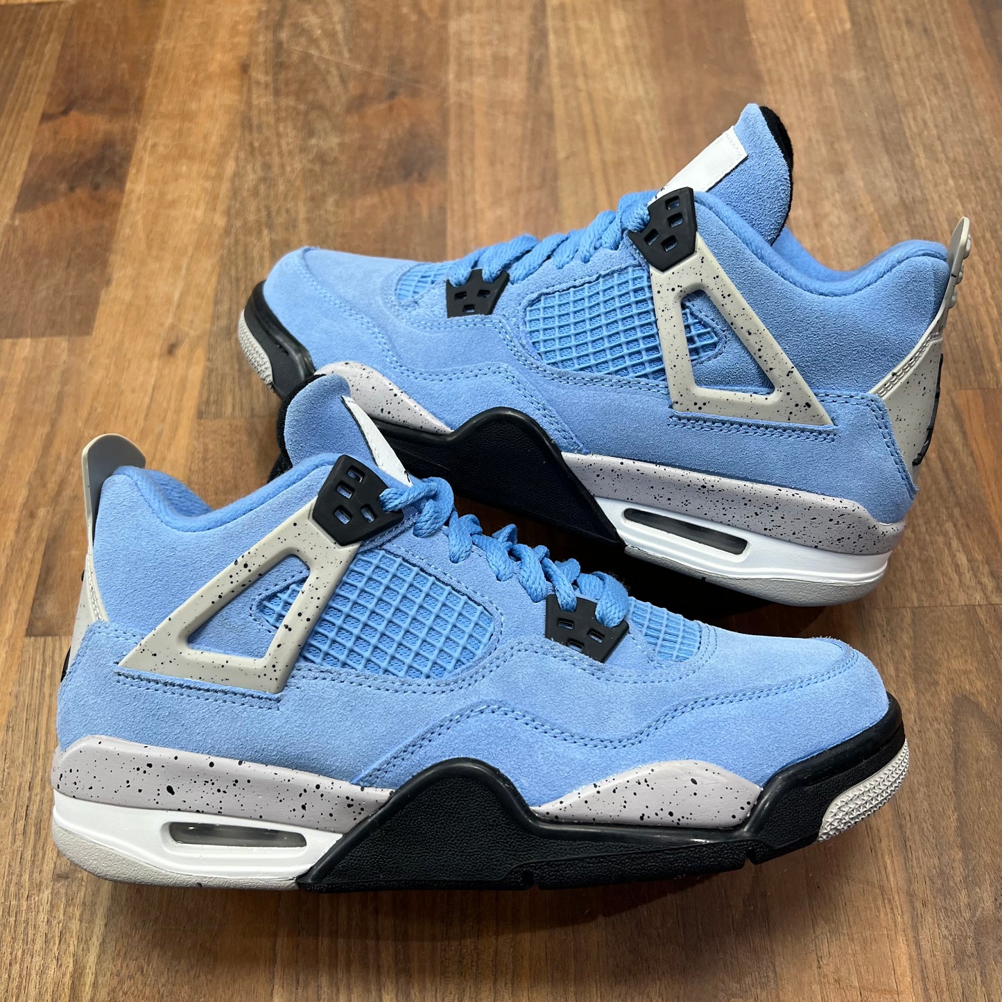 Jordan 4 University Blue Size 6y USED s17174