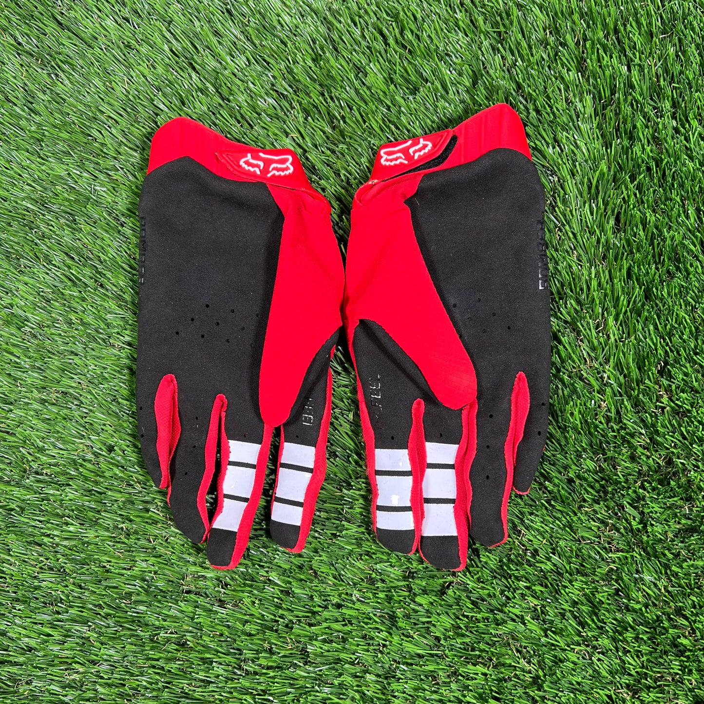 Supreme Fox Racing Red Biking Gloves Size Medium USED x14897