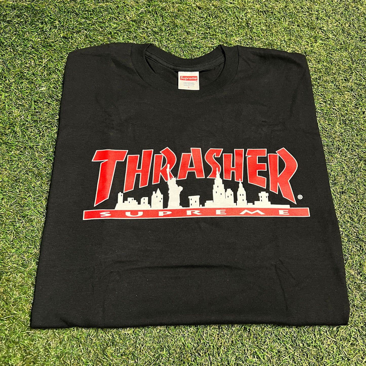 Supreme x Thrasher Black Skyline Tee Size Large NEW x13880