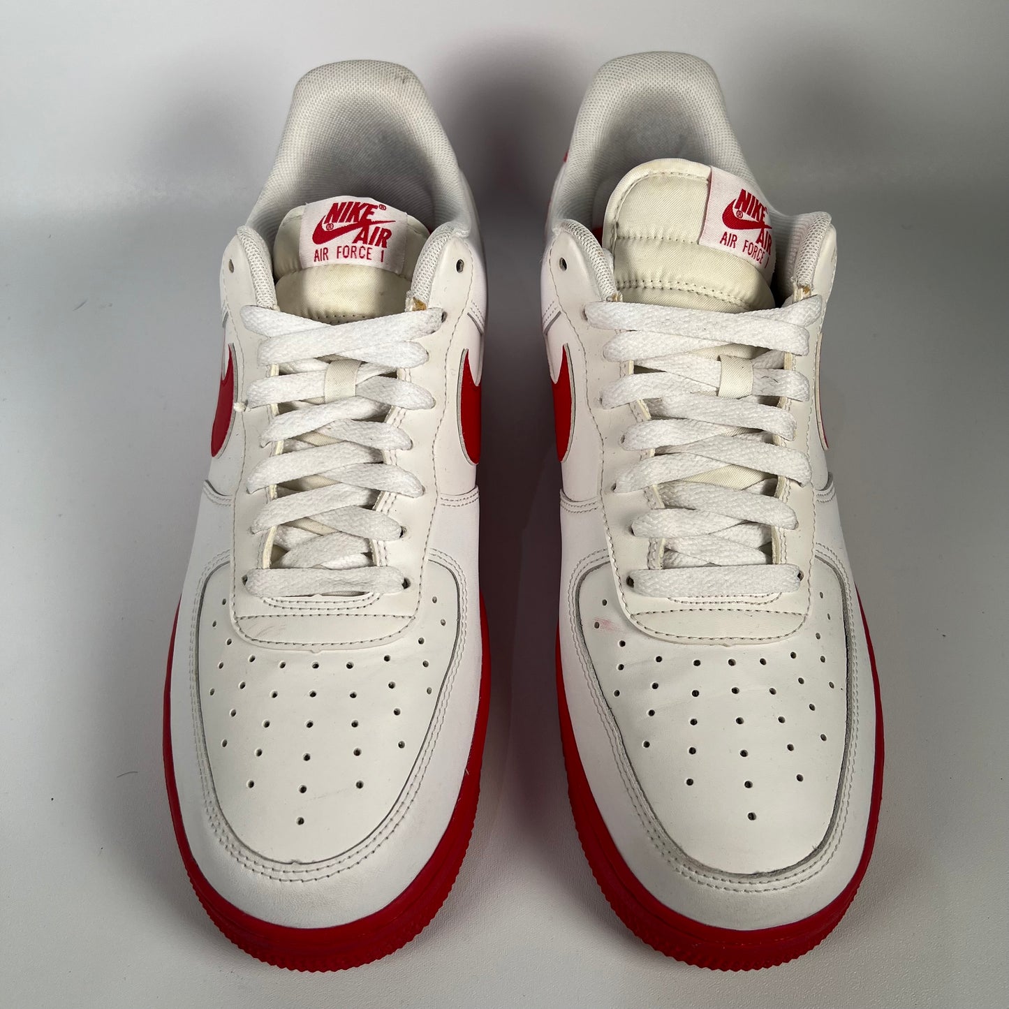 Nike Air Force One 1 White Red Midsole Size 10.5 USED s17429
