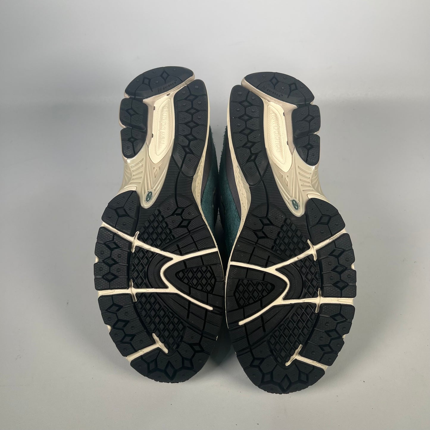 New Balance 2002R New Spruce Magnet (2024) Size 8 NEW s18514