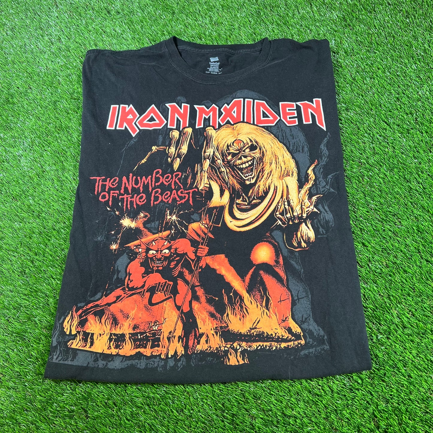 Y2K Iron Maiden "The Number of the Beast" Black Tee Size XL USED v16689