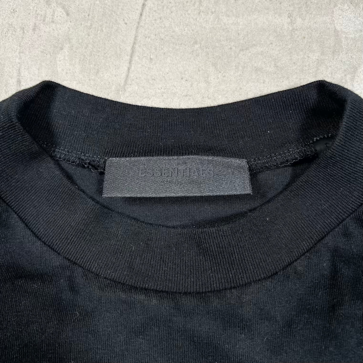 Fear of God FOG Essentials Black Tee Size Small USED x18848
