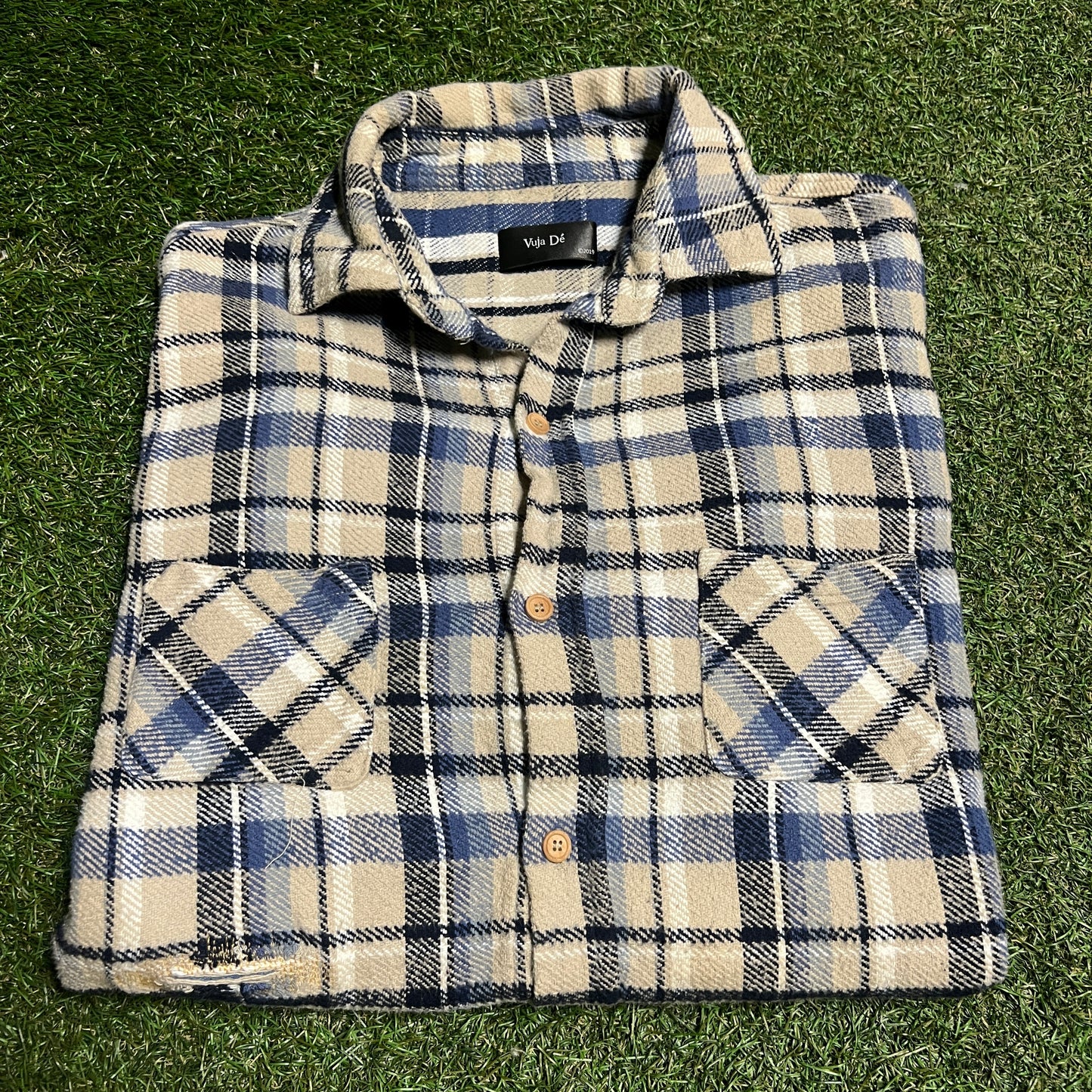 Vuja De Blue/Tan Plaid Flannel Button Up Size XL USED x13999