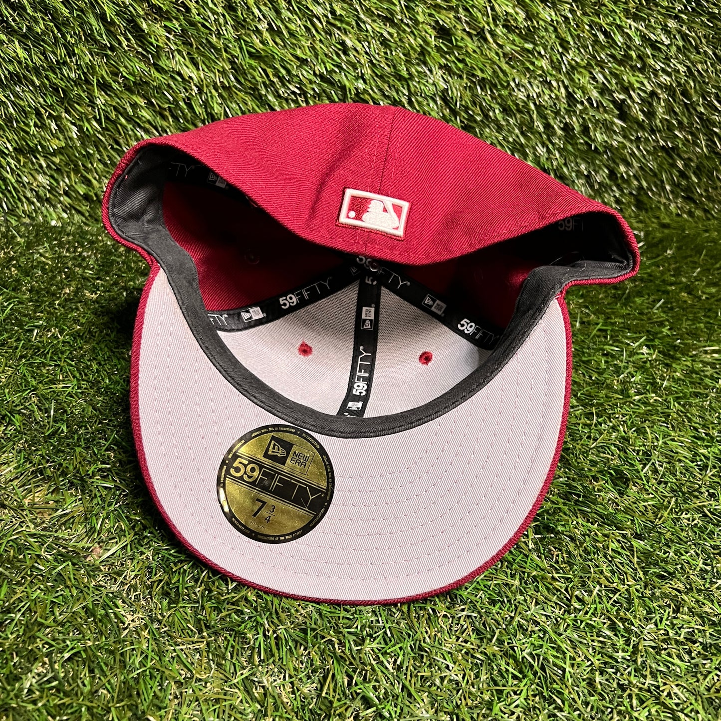 New Era Philadelphia Phillies Fitted Size 7 3/4 USED v16226