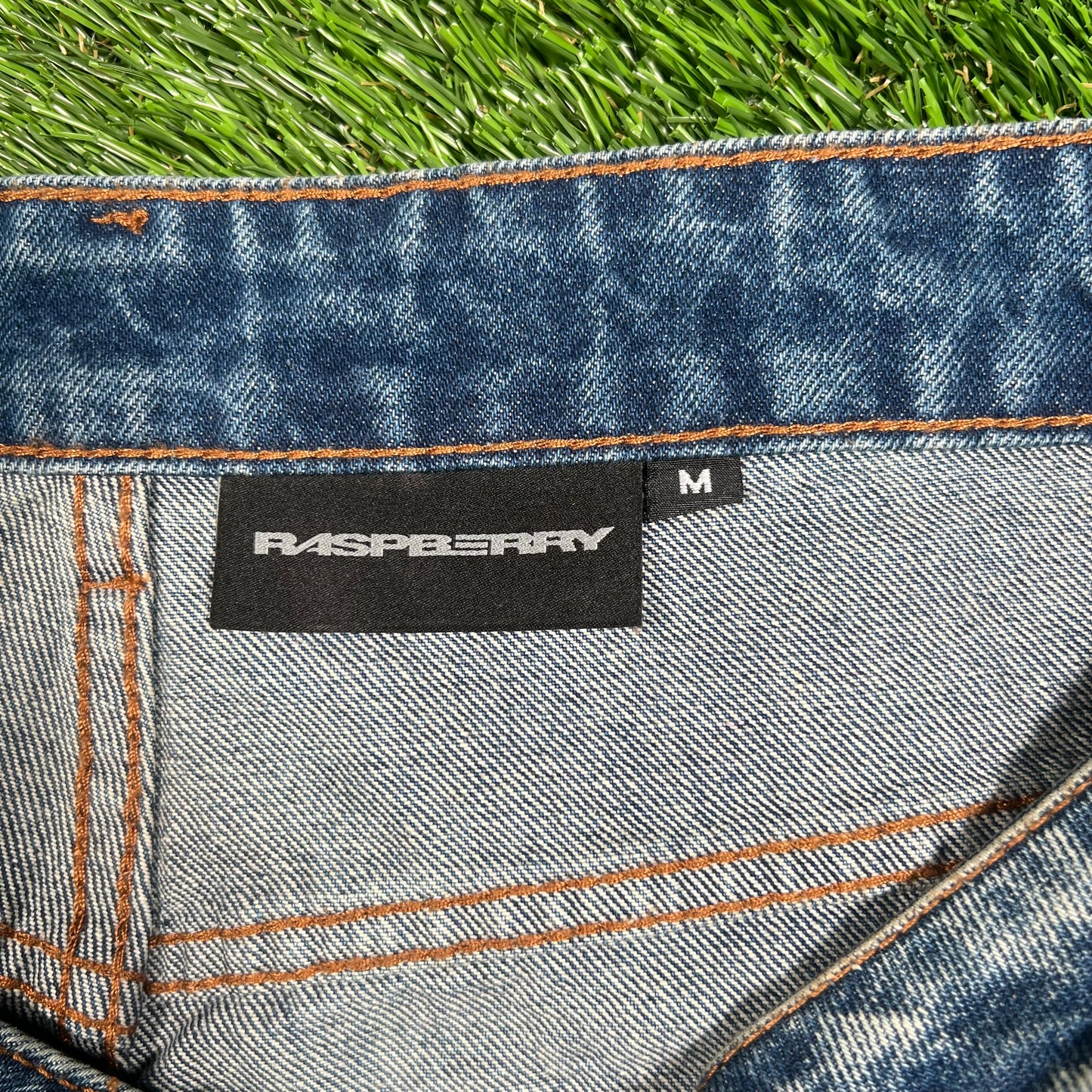 GV Gallery Miley Cyrus Flared Blue Jeans Size Medium NEW x15225