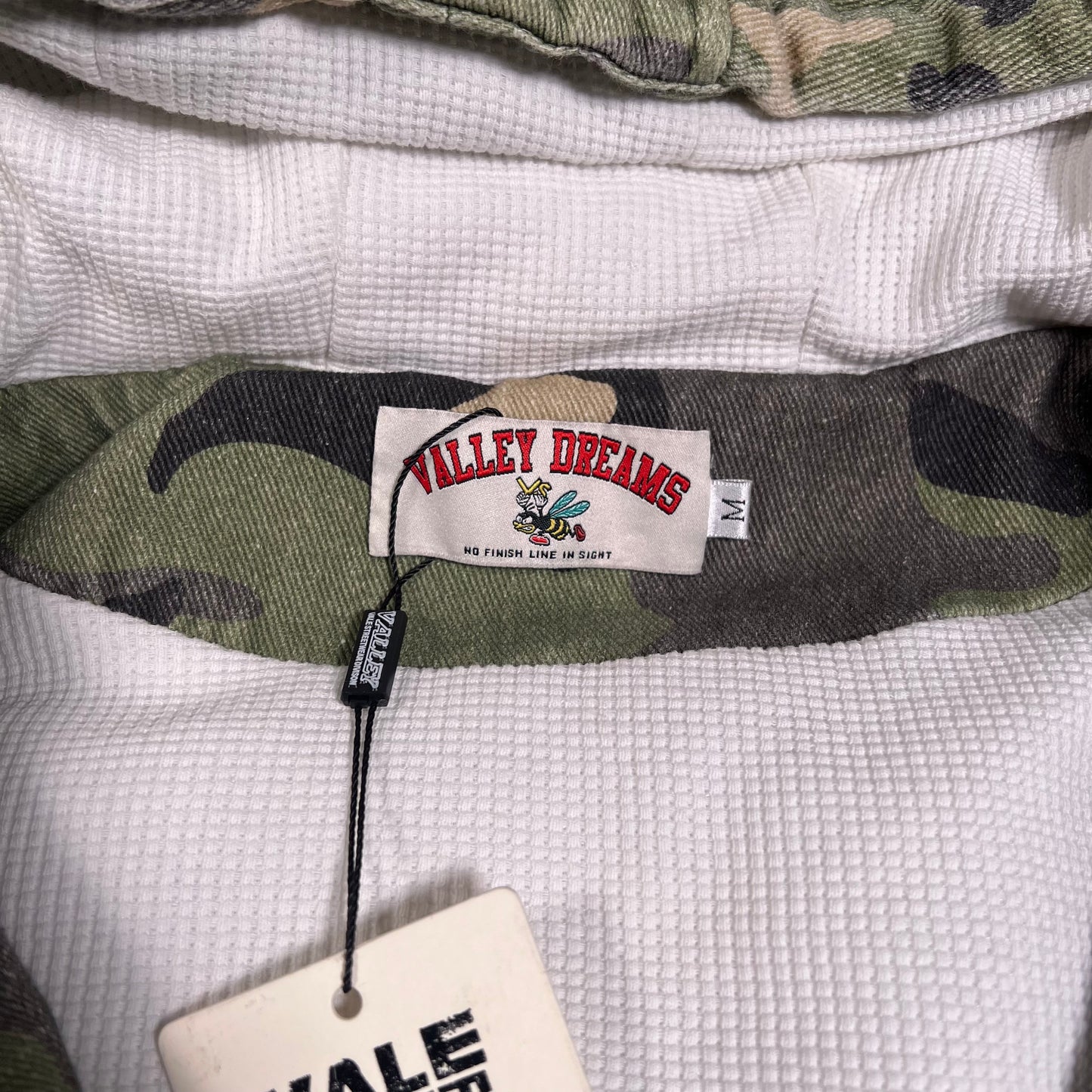Vale Va-1 Green Woodland Camo Puffy Jacket Size Medium NEW x16334