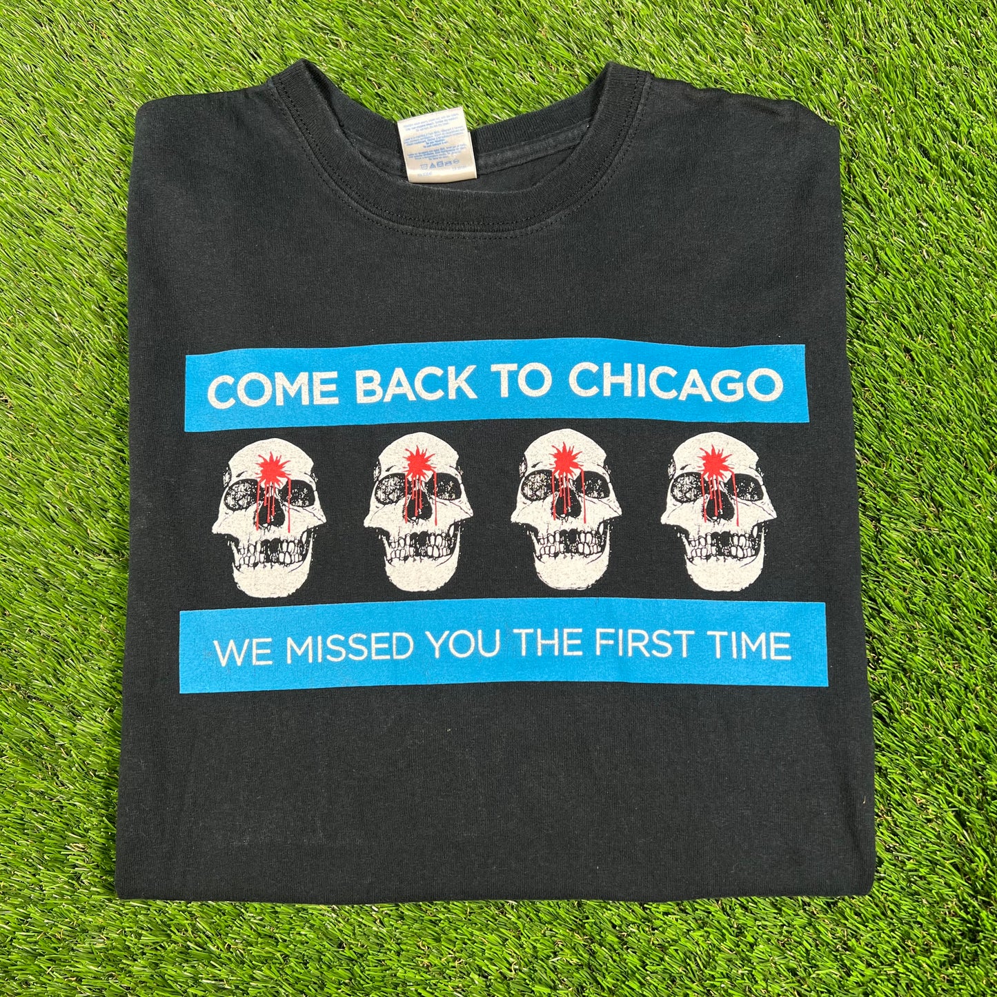 Y2K "Come Back to Chicago" Black Tee Size Large USED v16603