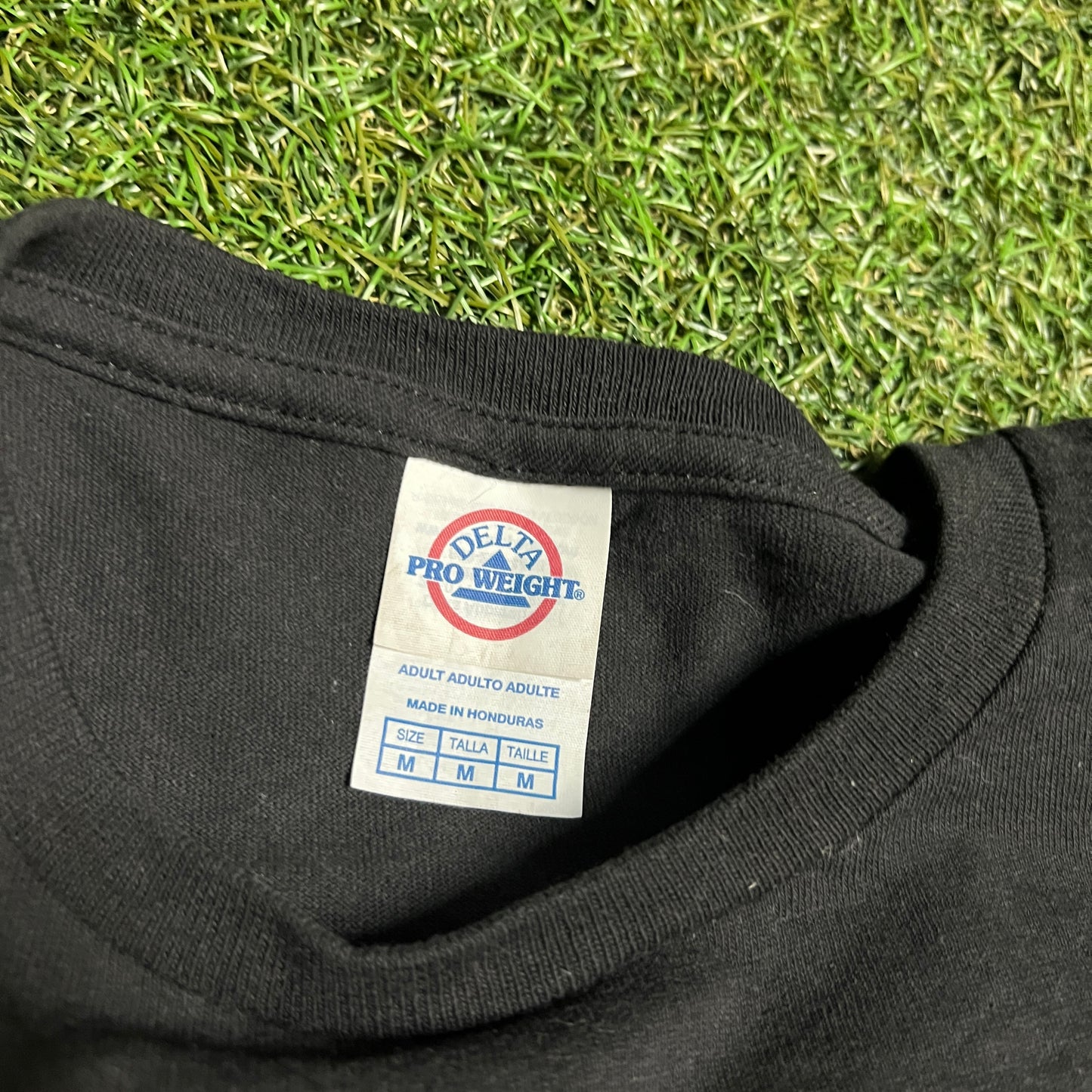 Y2K Jurassic Park Black Logo Tee Size Medium USED v16316