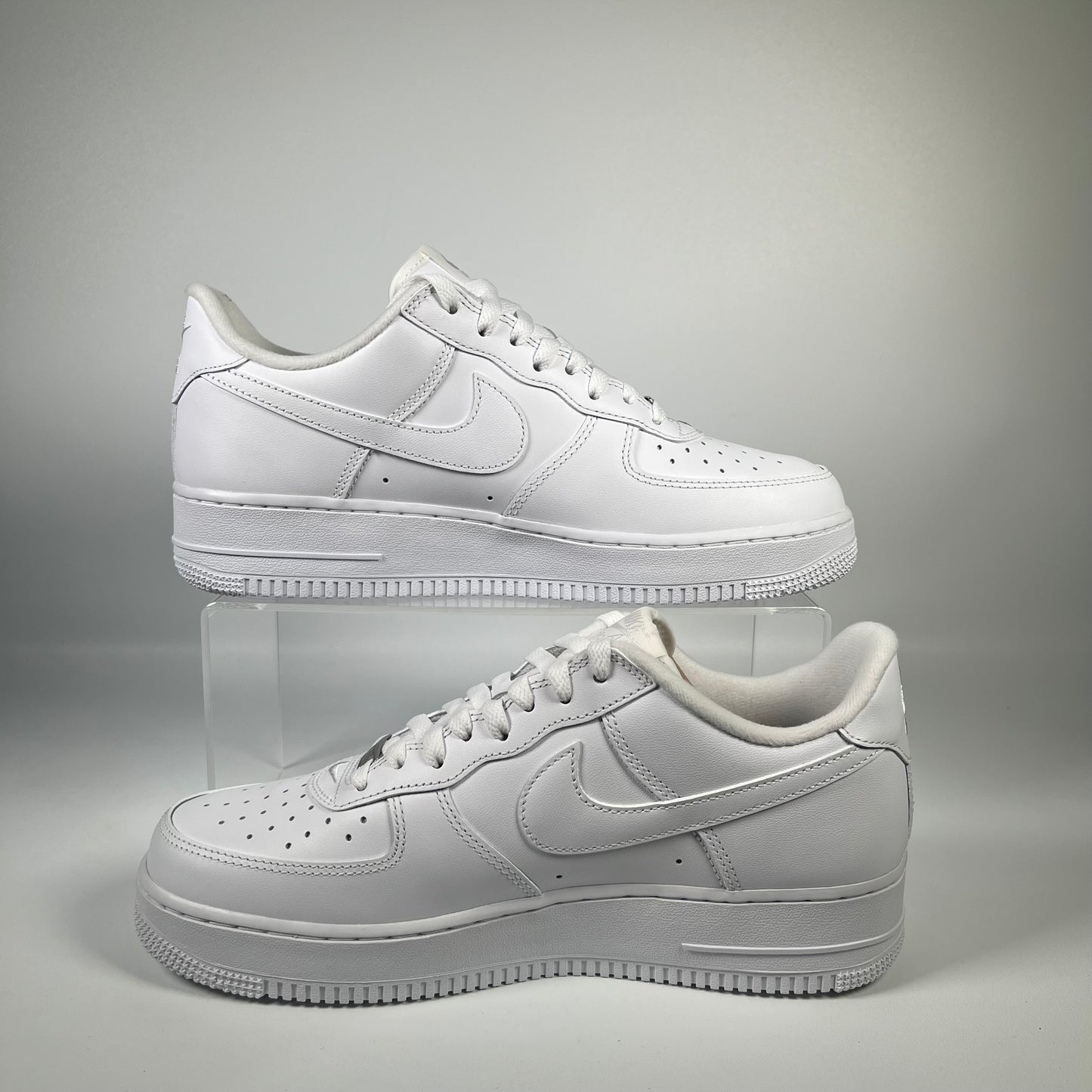 Nike x Supreme Air Force One White (2023) Size 9 NEW s18022