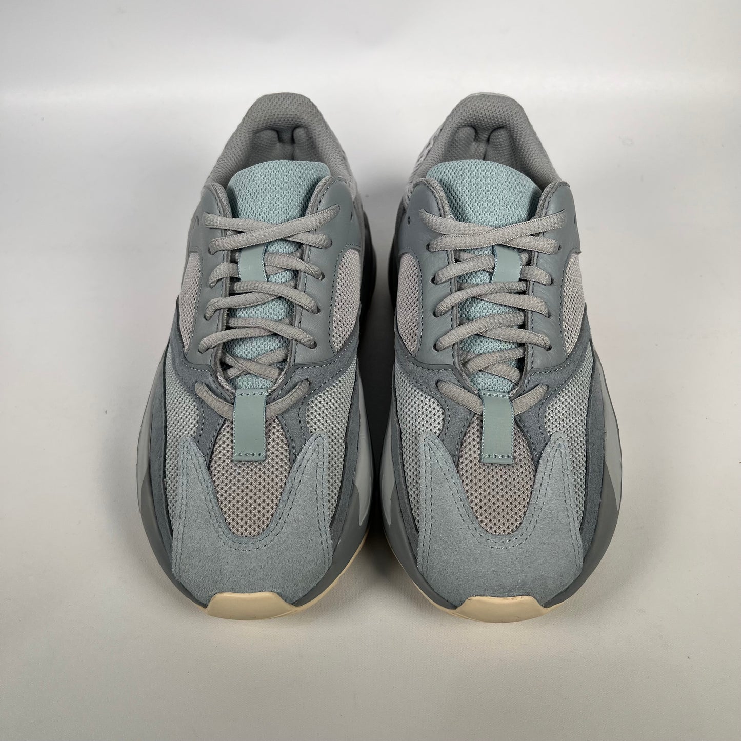 Yeezy 700 Inertia (2019) Size 4 USED s18817