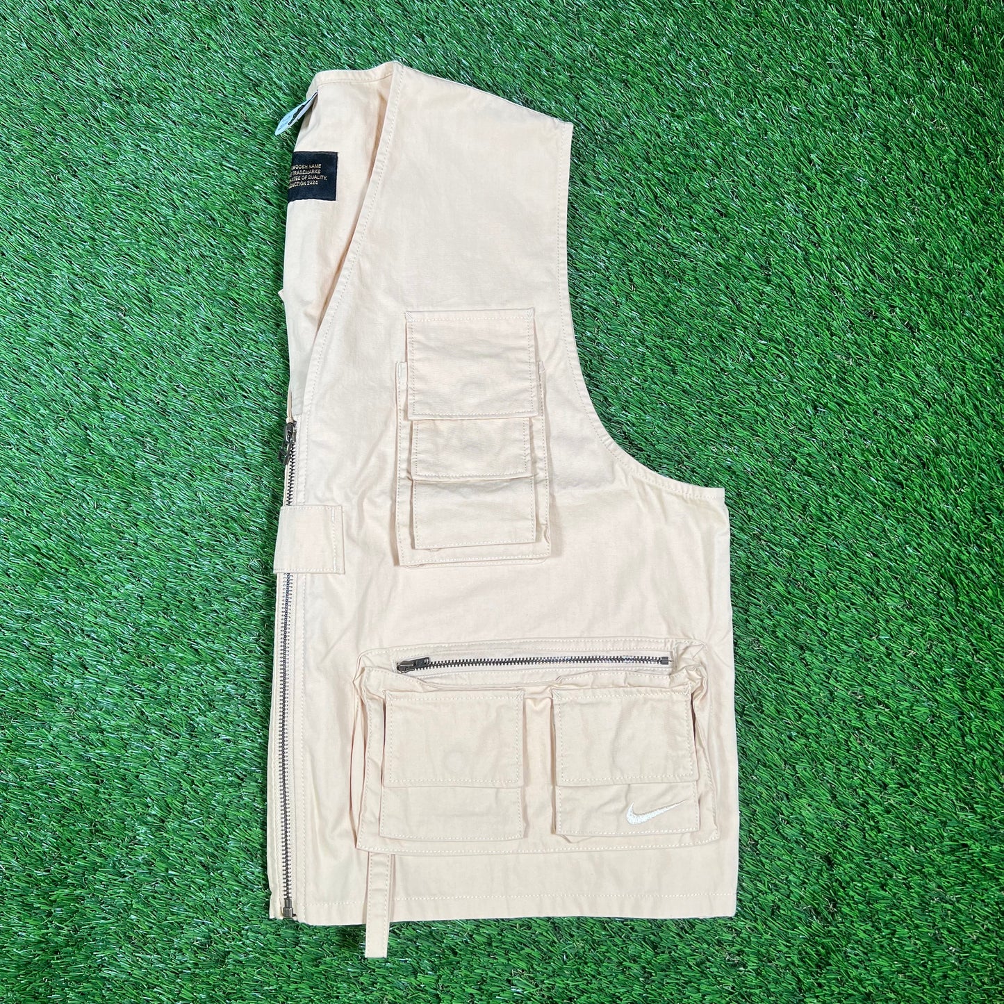 Nike Khaki Field Vest Size Medium NEW x14299