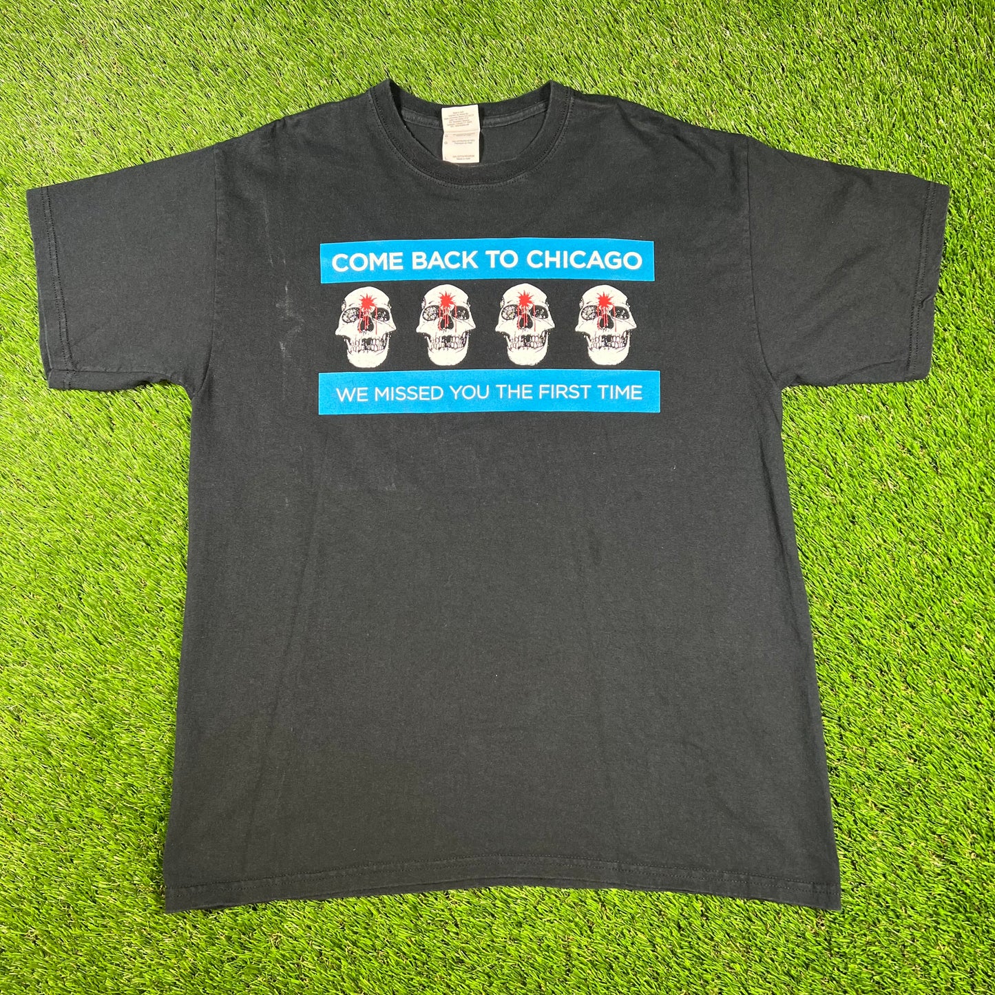 Y2K "Come Back to Chicago" Black Tee Size Large USED v16603
