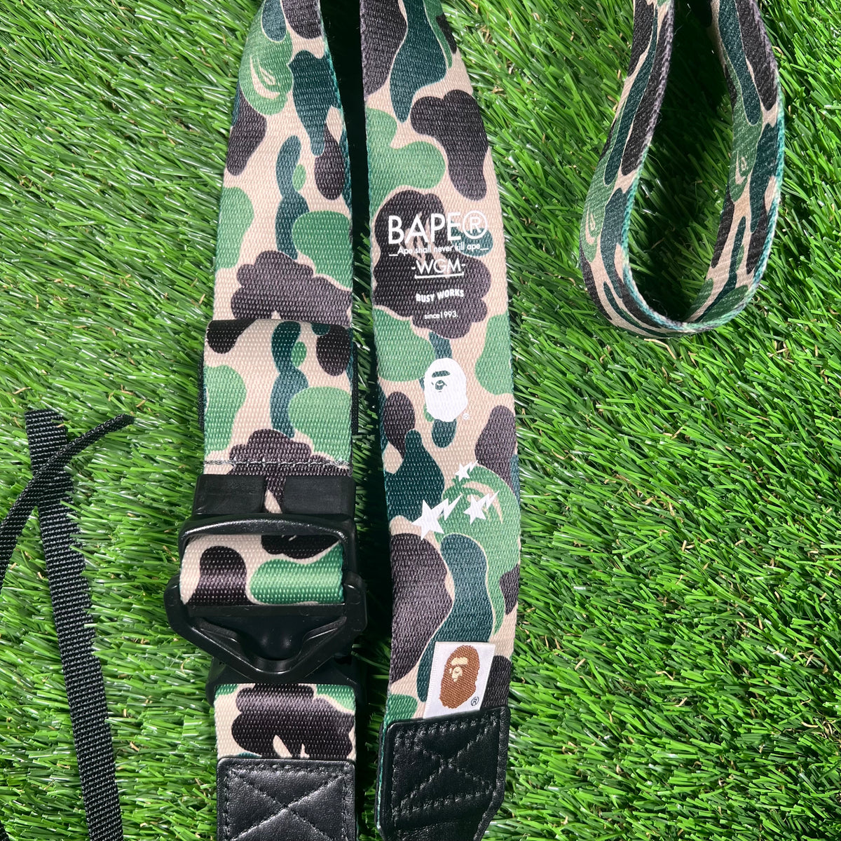 Bape Green Camo Camera Strap USED x15400