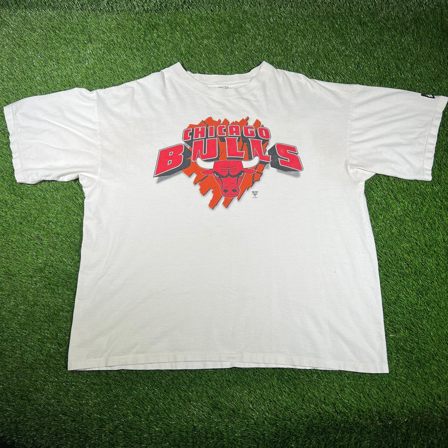 1990s Chicago Bulls Breaking Ball Starter Tag White Tee Size XXL USED v16725
