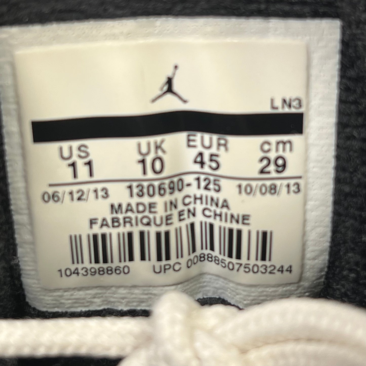 Jordan 12 Taxi (2013) Size 11 USED s17561