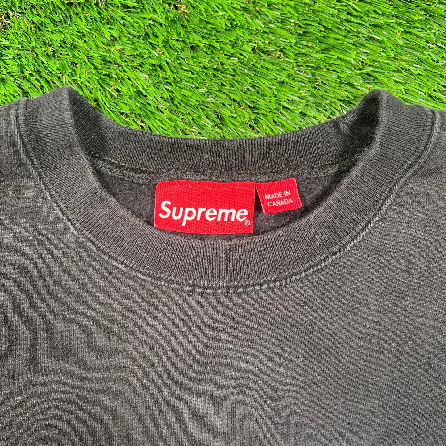 Supreme Connect Black Crewneck (2018) Size Medium USED x16482