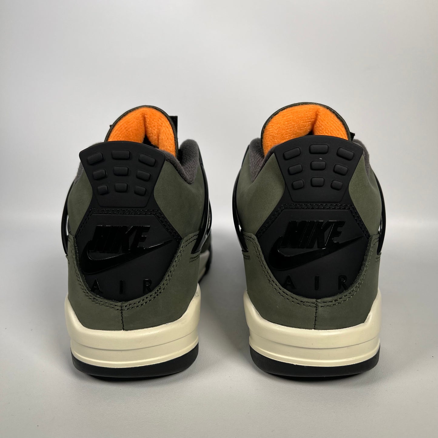 Jordan 4 Undefeated (2025) Size 6.5 NEW s17847