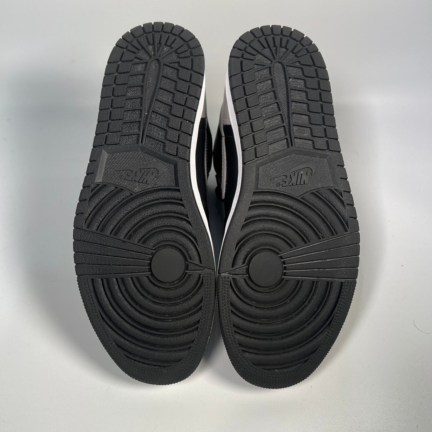 Jordan 1 Shadow (2018) Size 10 USED s17079