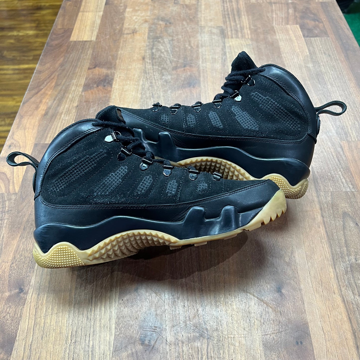 Jordan 9 Boot NRG Black Light Gum Size 9 USED s16968