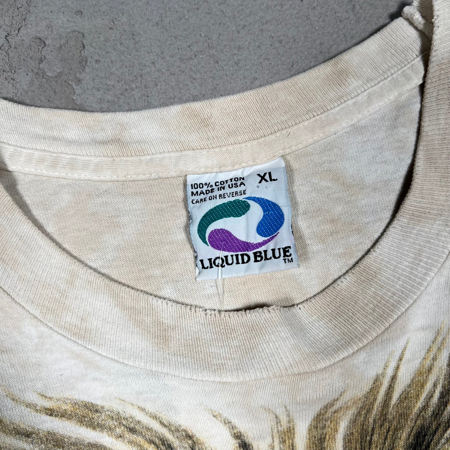 1994 liquid blue double sided lion tee beige Size XL USED v14434