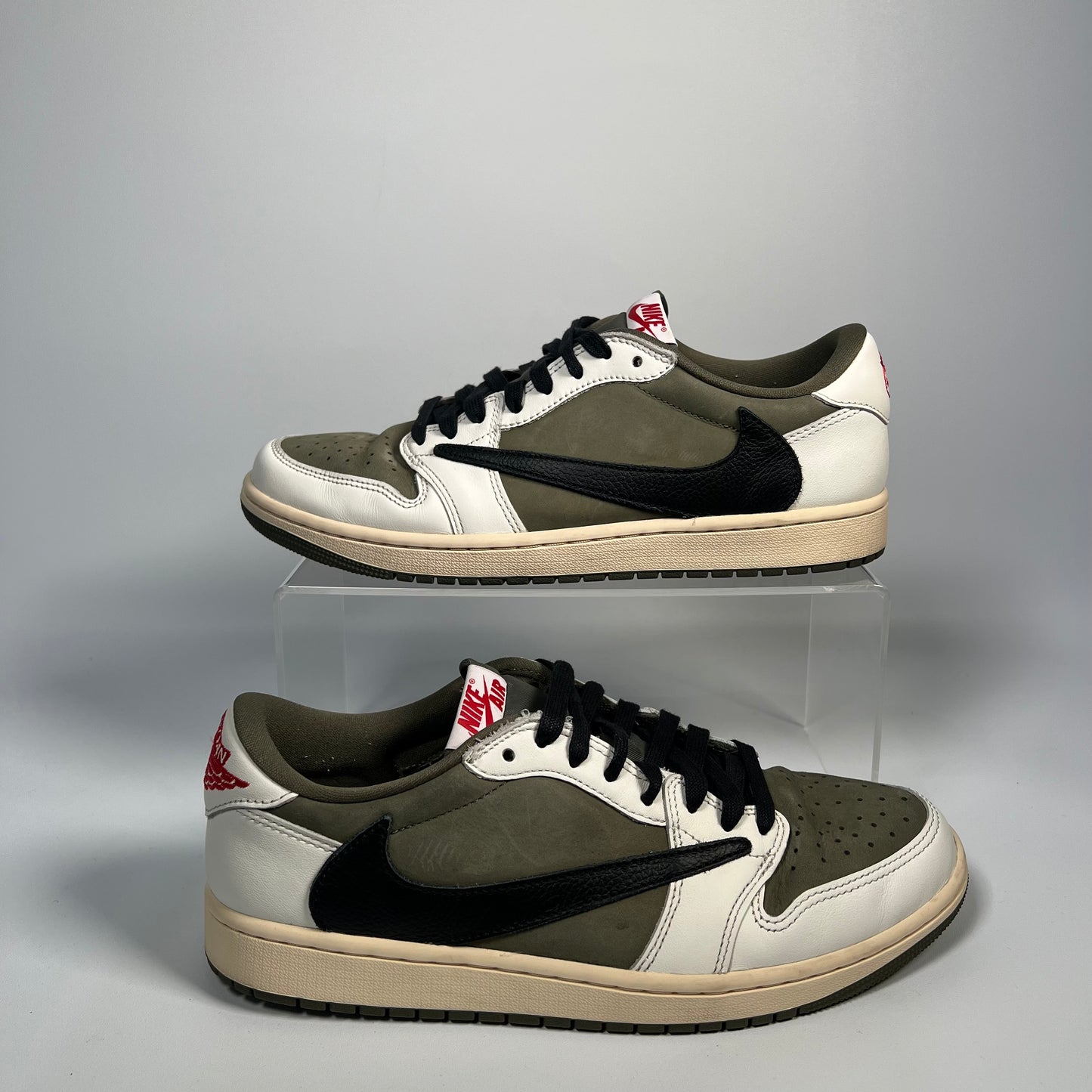 Jordan 1 Travis Scott Medium Olive Size 9.5 USED s17176