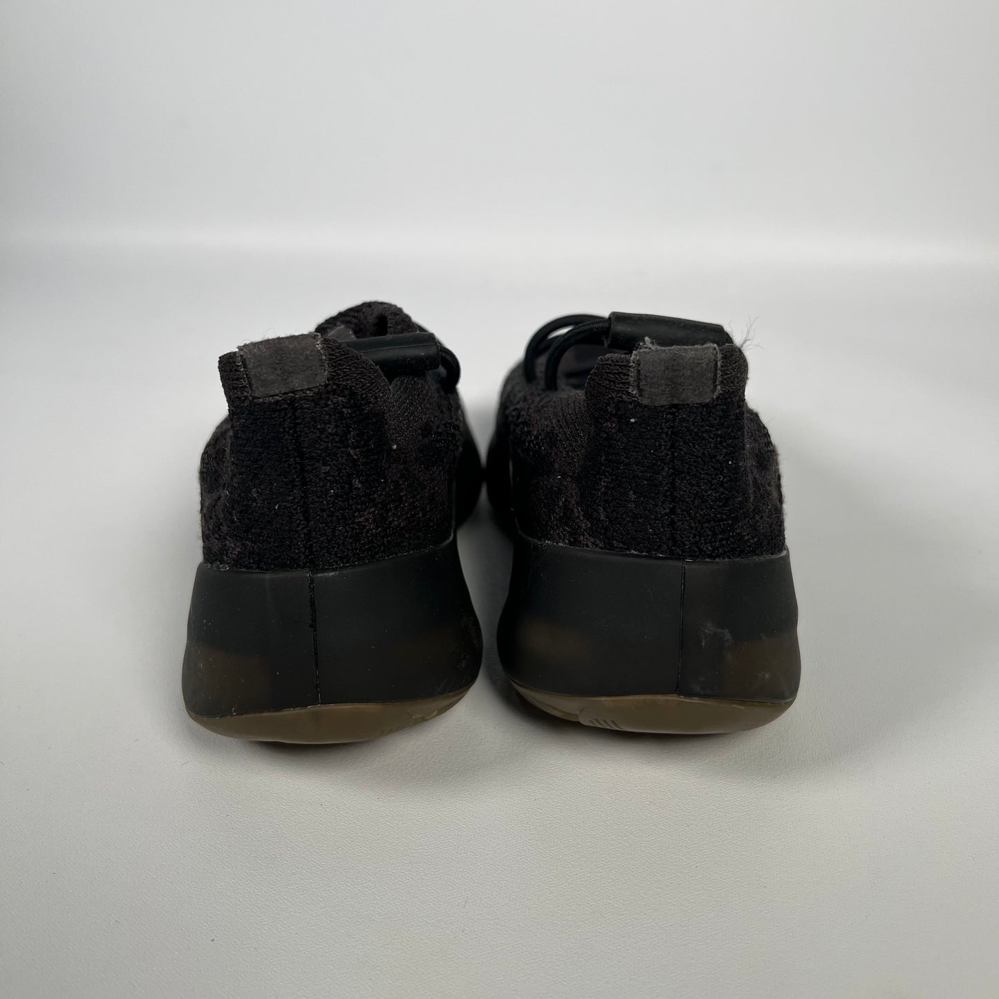 Yeezy 380 Onyx (2020) Size 6.5K NEW s17813