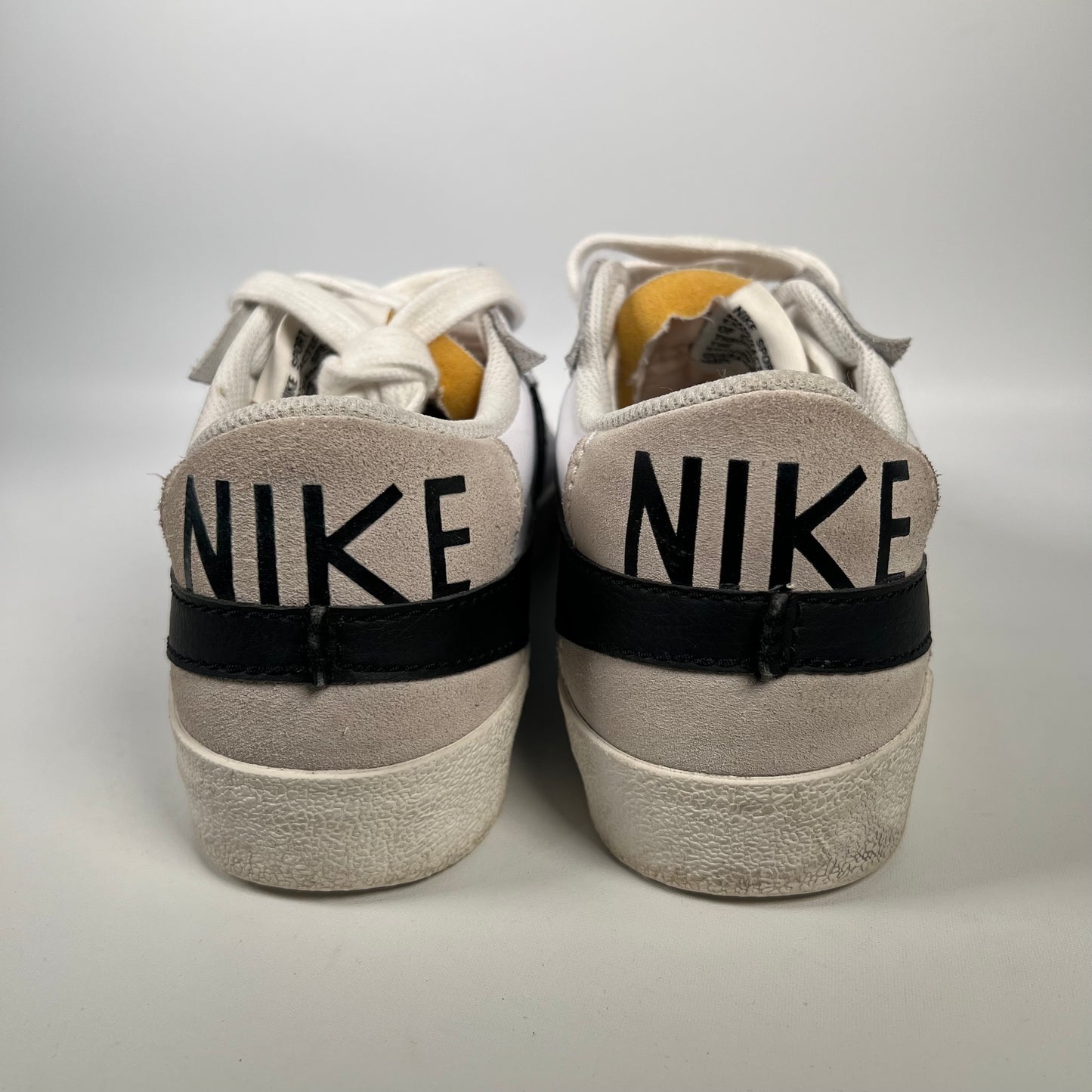 Nike Blazer Low Jumbo White Black (2022) Size 10.5M/12W USED s18506