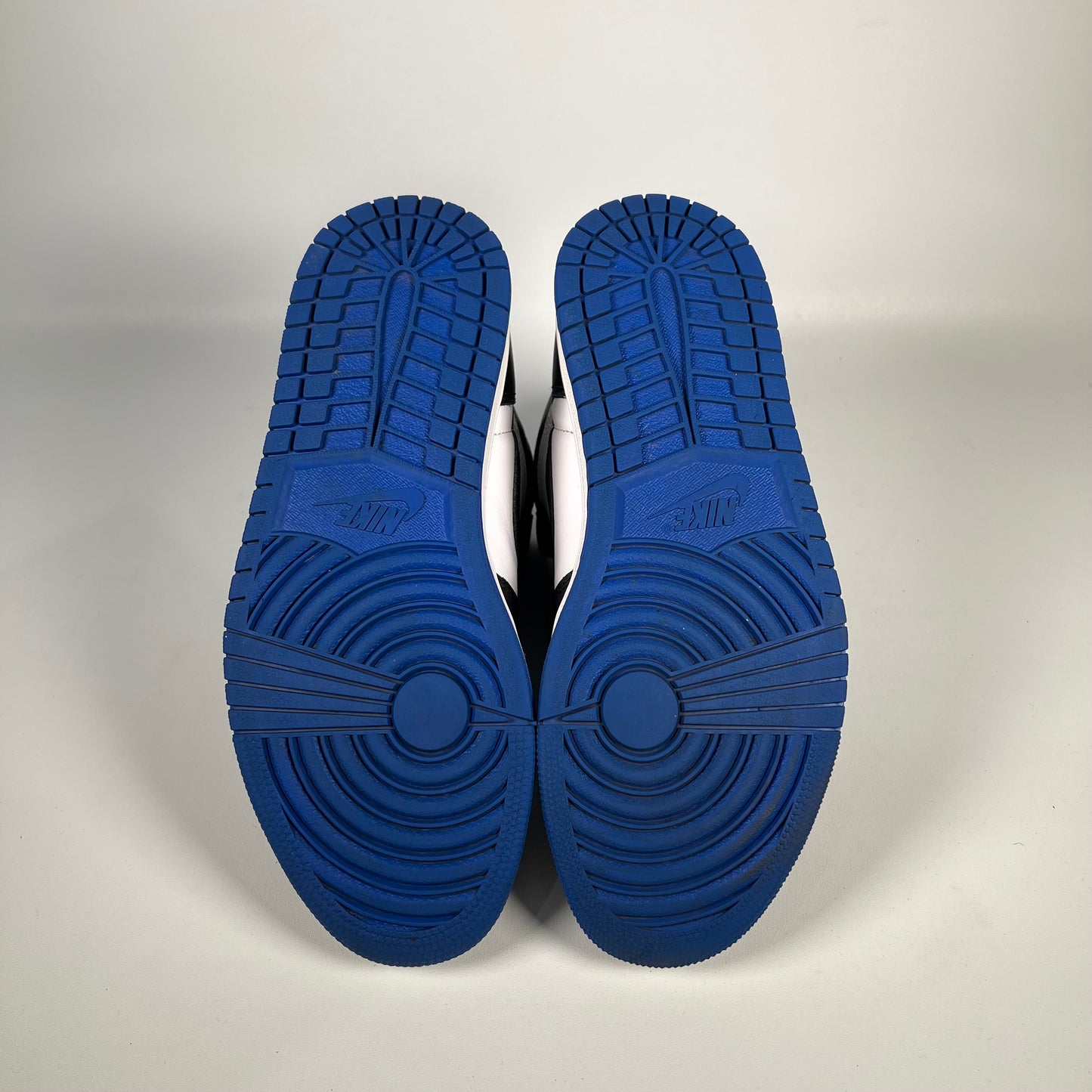 Jordan 1 High Royal Toe (2020) Size 8.5 USED s17958