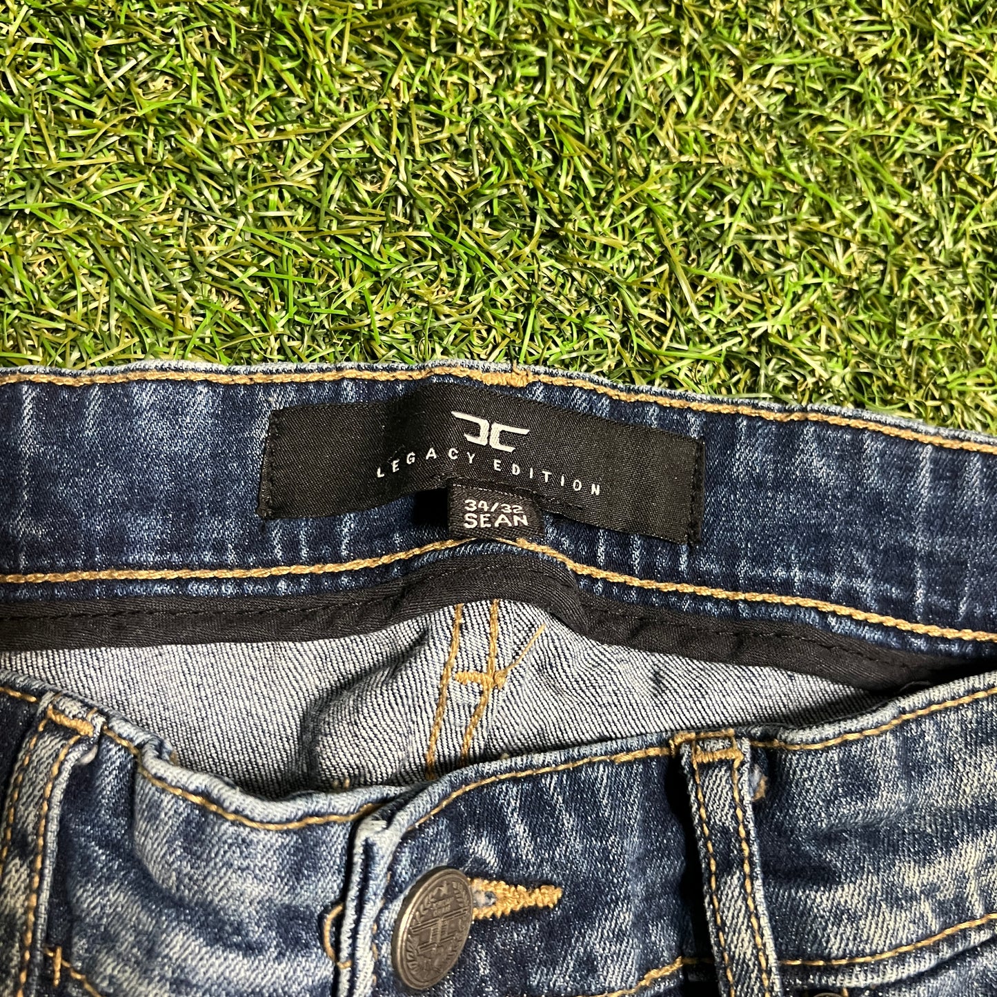 Legacy Edition Super Stretch Repair Patches Denim Pants Size 34 USED v16234
