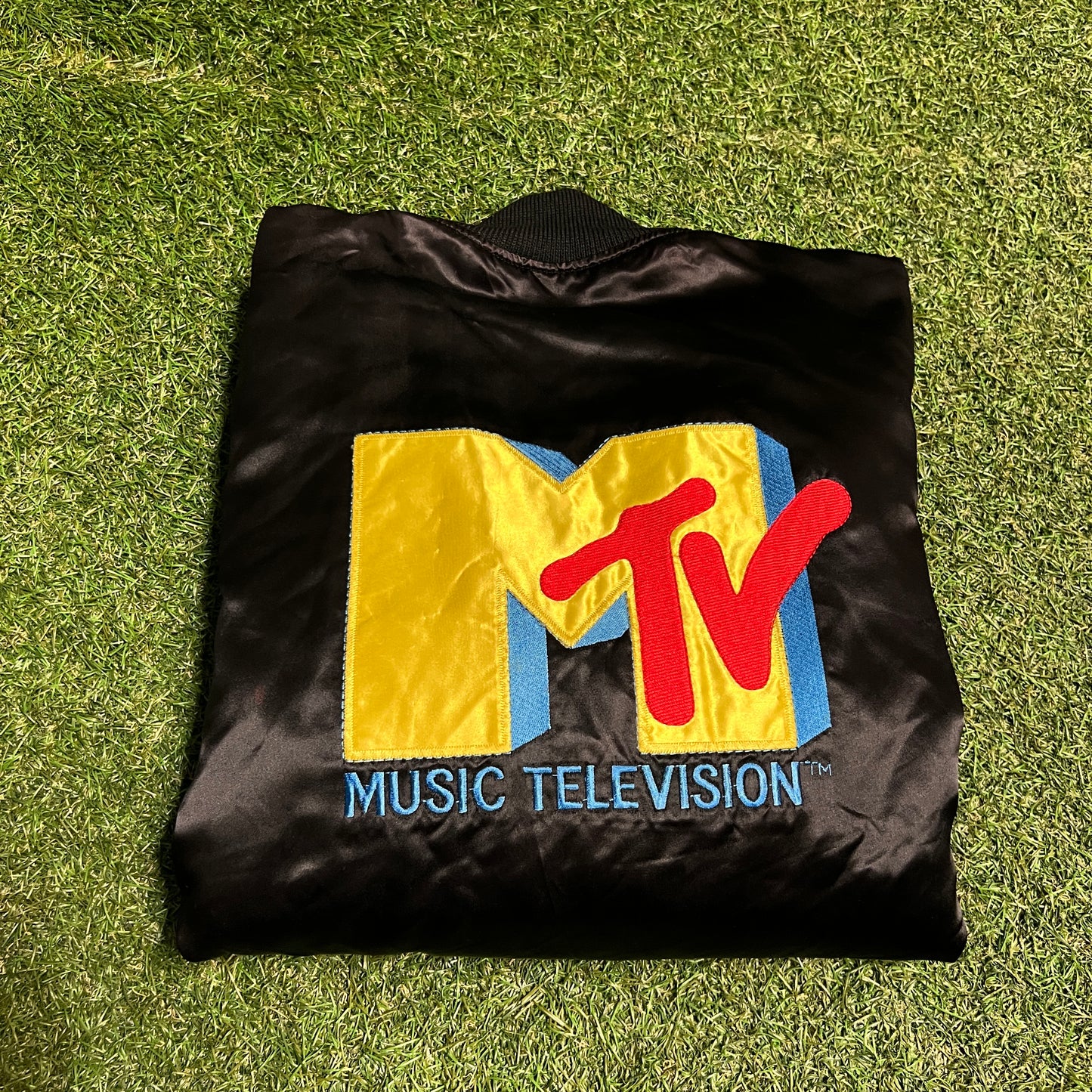 1990s MTV Satin Black Button Up Jacket Size Large USED v16496