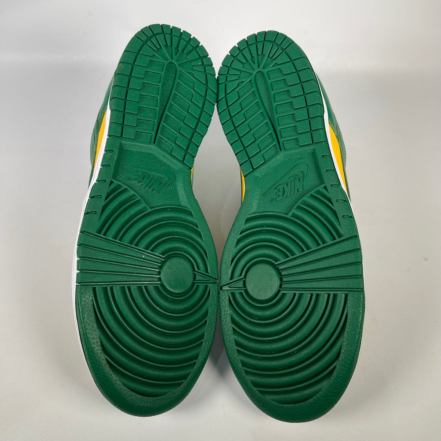 Nike Dunk Low Brazil (2023) Size 10 USED s18588