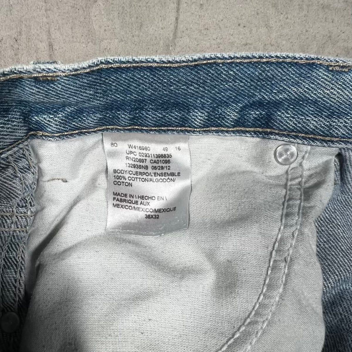 Dickes Blue Jeans Size 36x32 USED v20365