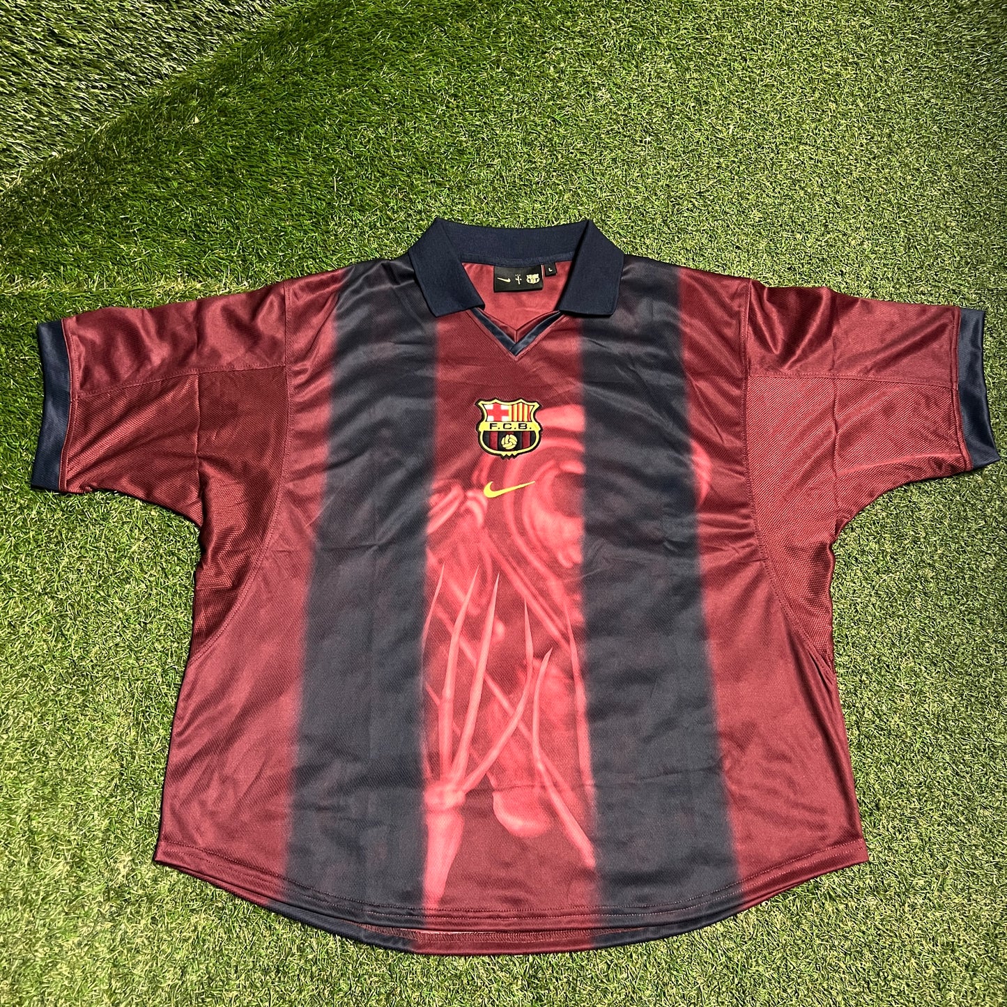 Travis Scott Nike FC Barcelona Skeleton Jersey Size Large USED x14255