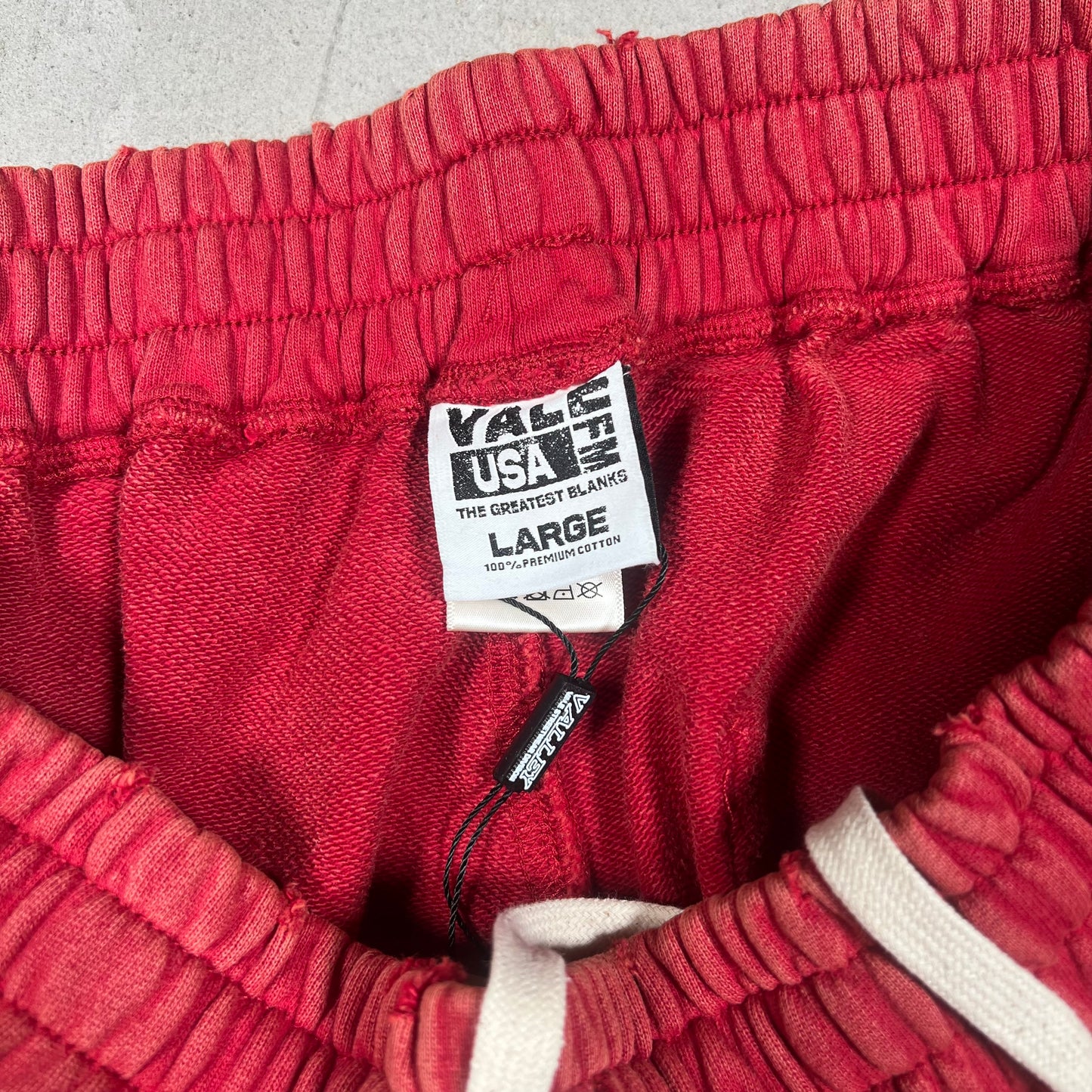 Vale Forever Red Flames Sweats Size Large NEW x17435