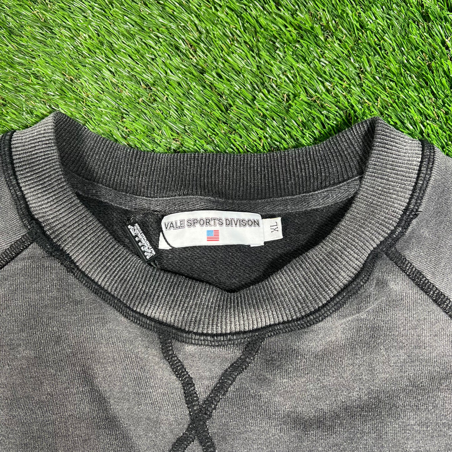 Vale "Valley Sports Dept." Washed Black Cropped Crewneck Size XL NEW x15580