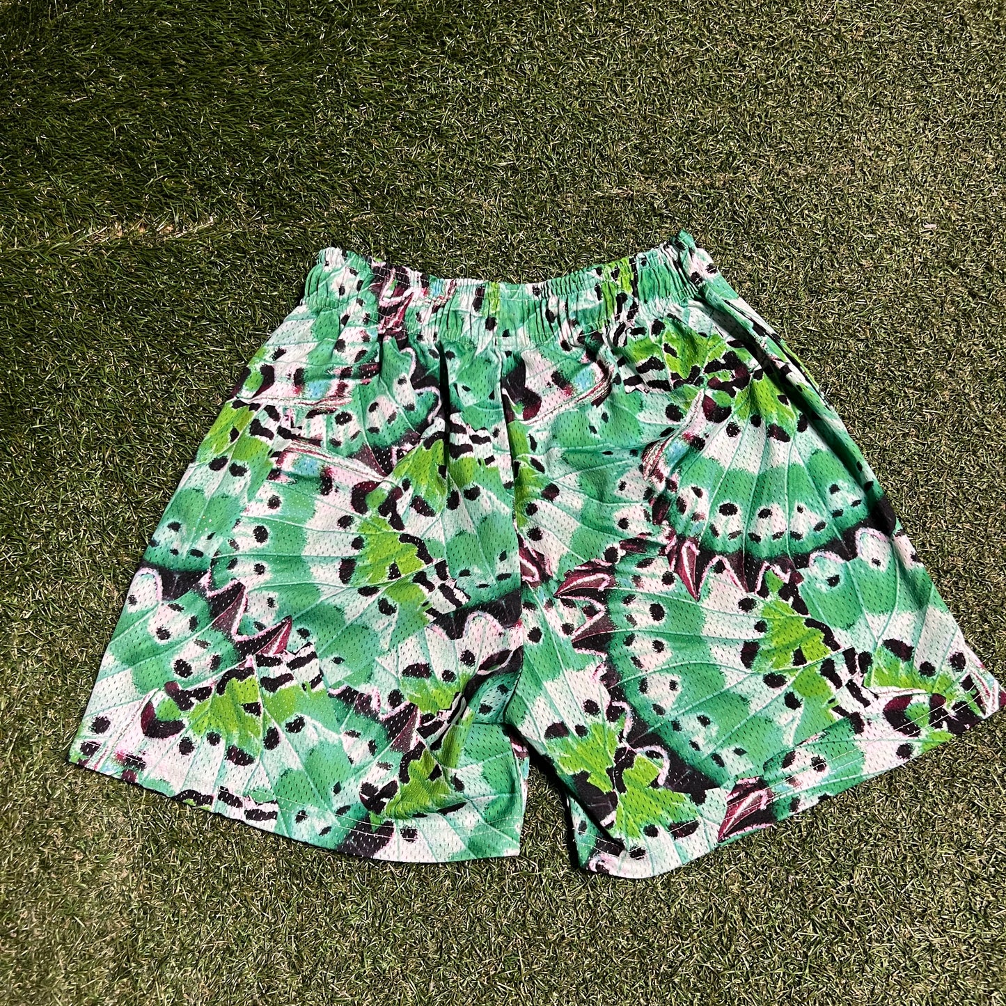 Eric Emanuel Black Logo Green Butterfly Shorts Size Medium USED x14164